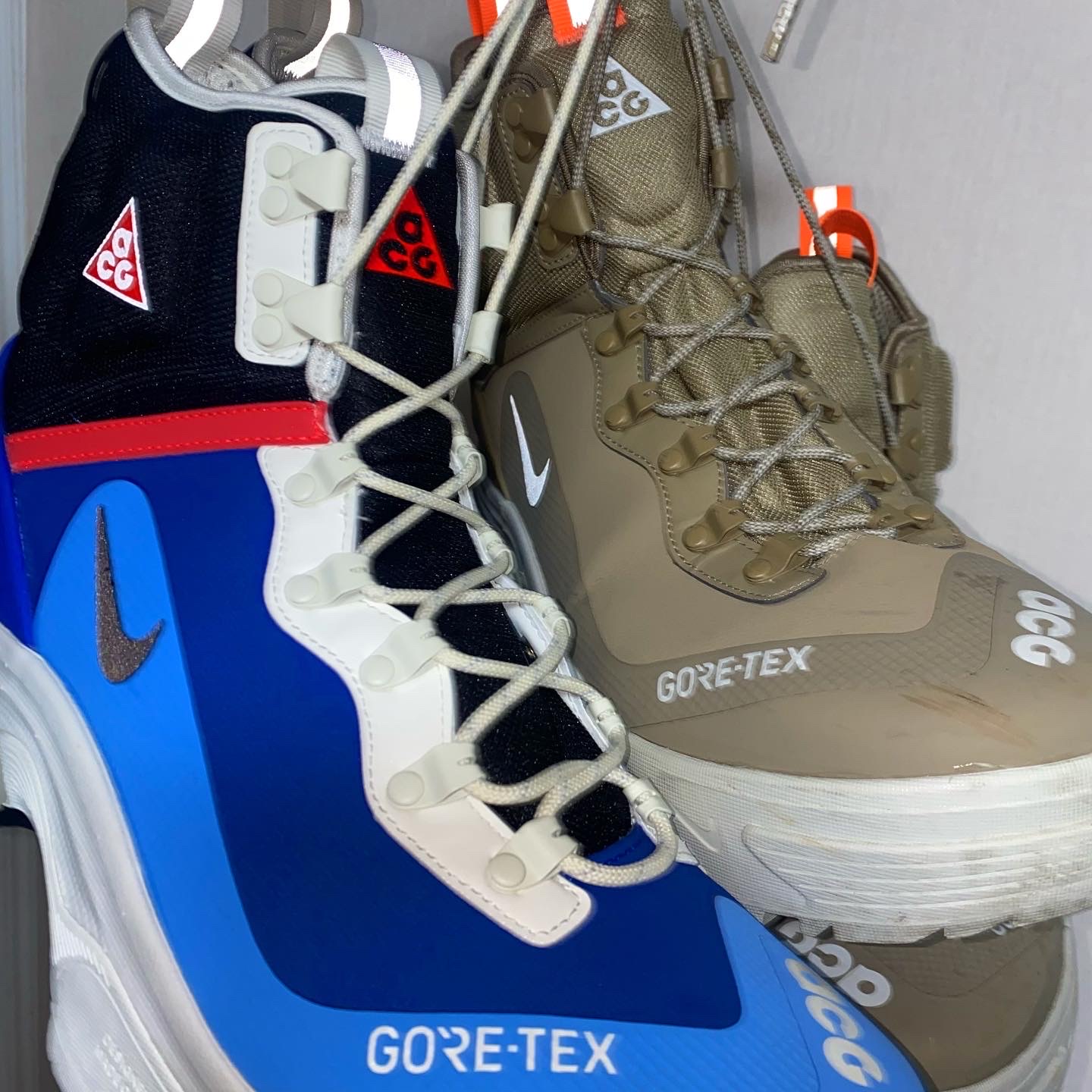 Nike ACG Air Zoom Gaiadome Gore-Tex Hyper Royal, Nike ACG Air Zoom Gaiadome Gore-Tex Khaki Light Bone 착용 스타일 - 1
