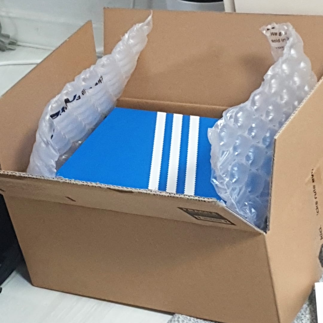 Adidas Adimatic Bright Yellow Blue 착용 스타일 - 3