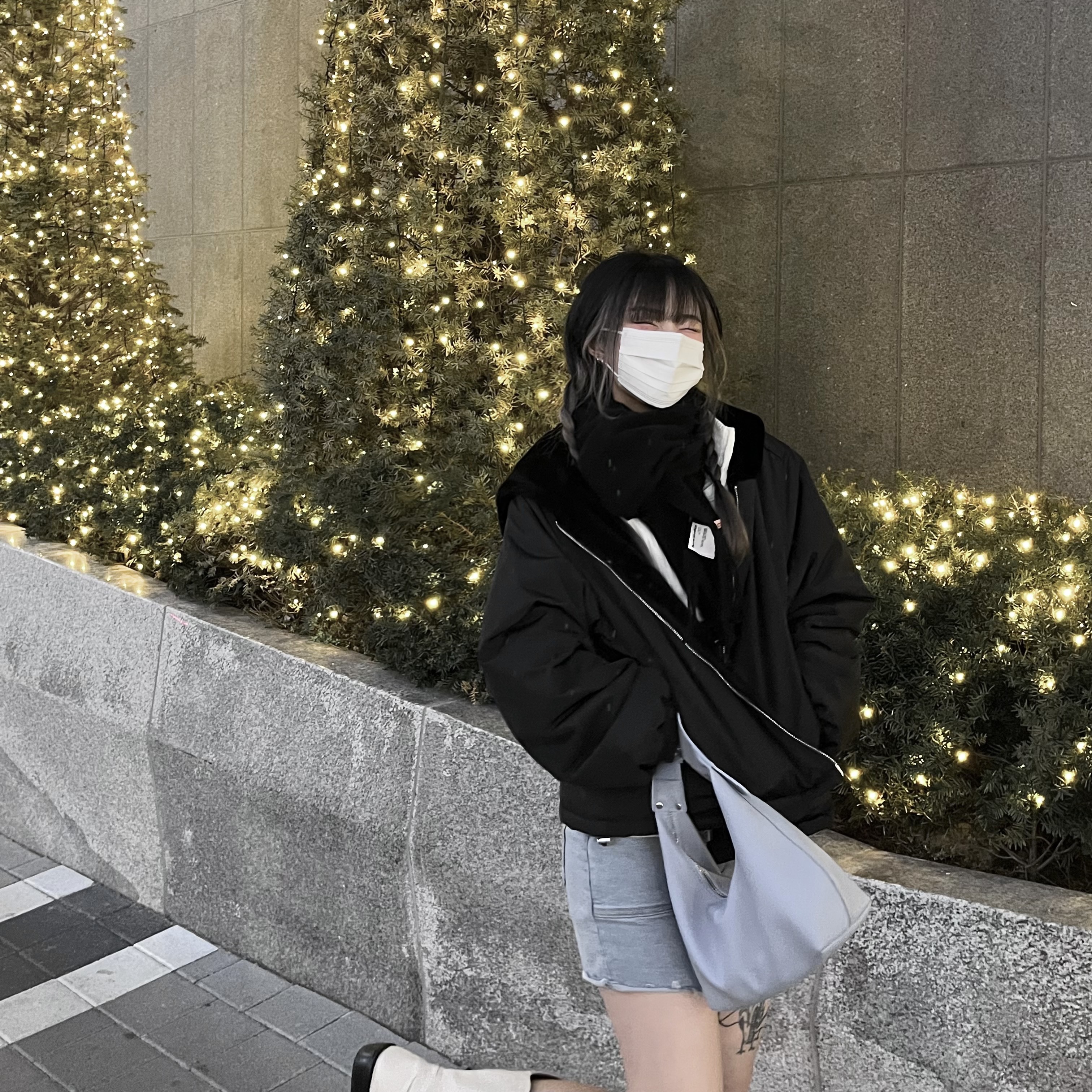 Acne Studios Narrow Wool Fringe Muffler Black 착용 스타일 - 2