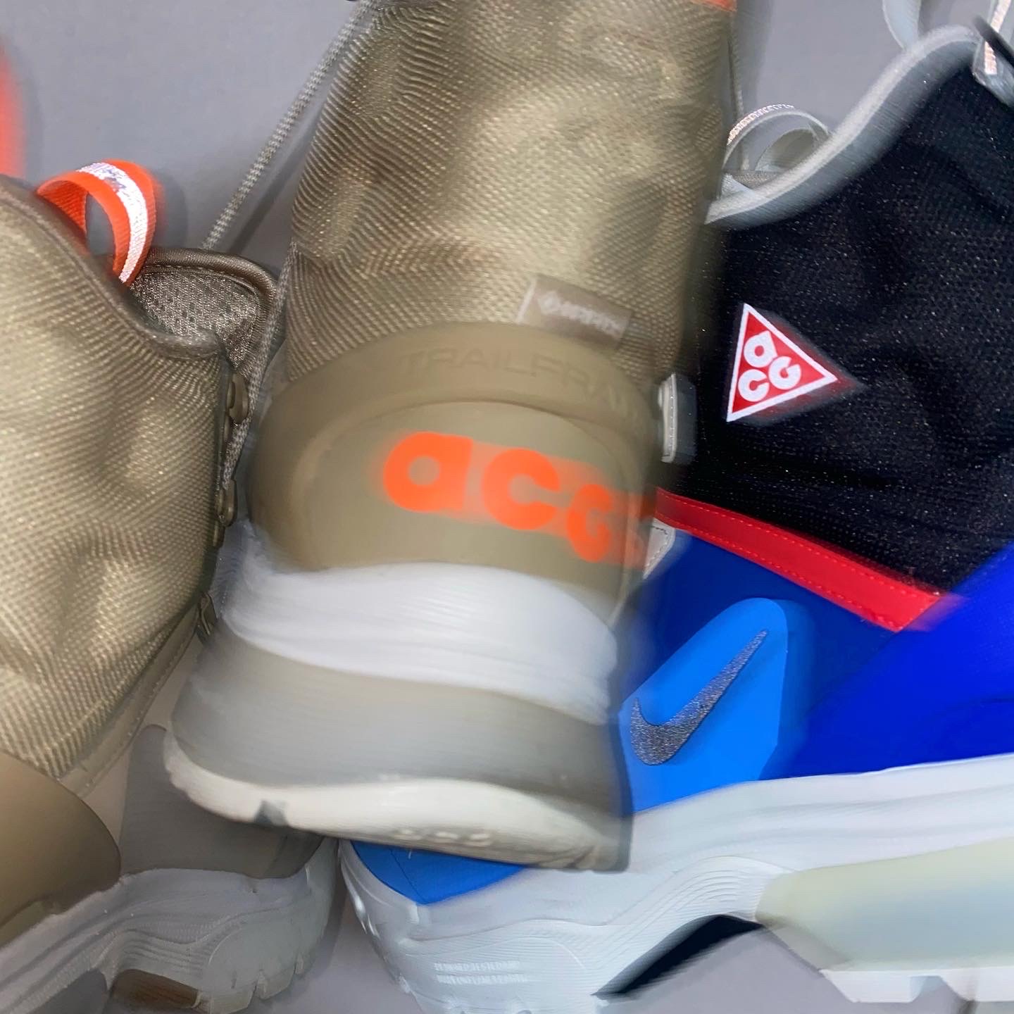 Nike ACG Air Zoom Gaiadome Gore-Tex Hyper Royal, Nike ACG Air Zoom Gaiadome Gore-Tex Khaki Light Bone 착용 스타일 - 2