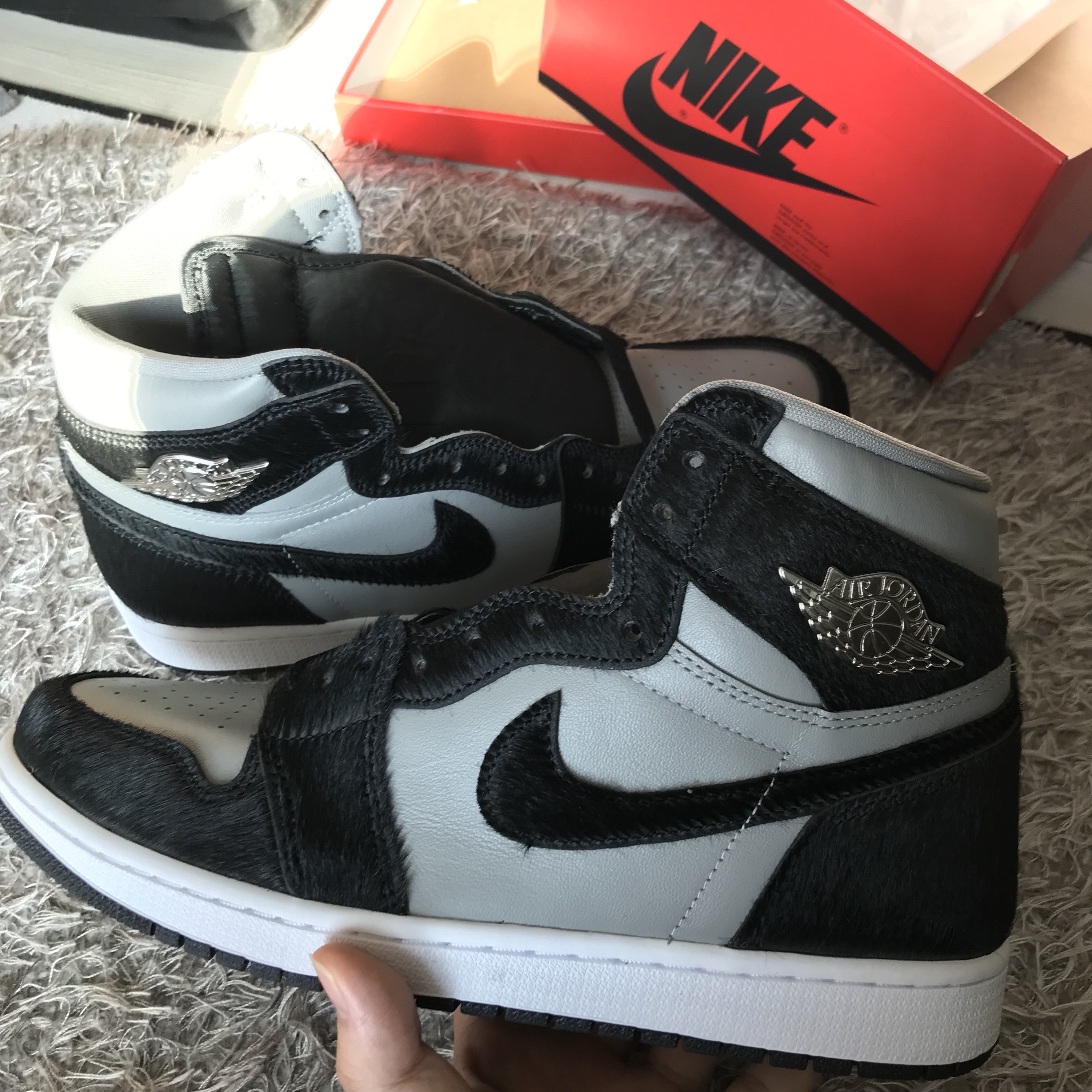 (W) Jordan 1 Retro High OG Medium Grey 착용 스타일