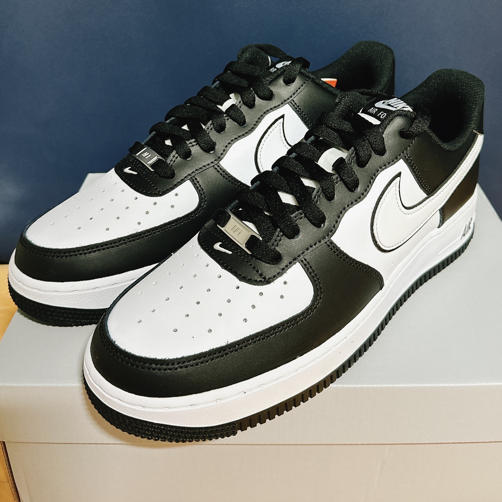 Nike Air Force 1 '07 Black White 착용 스타일