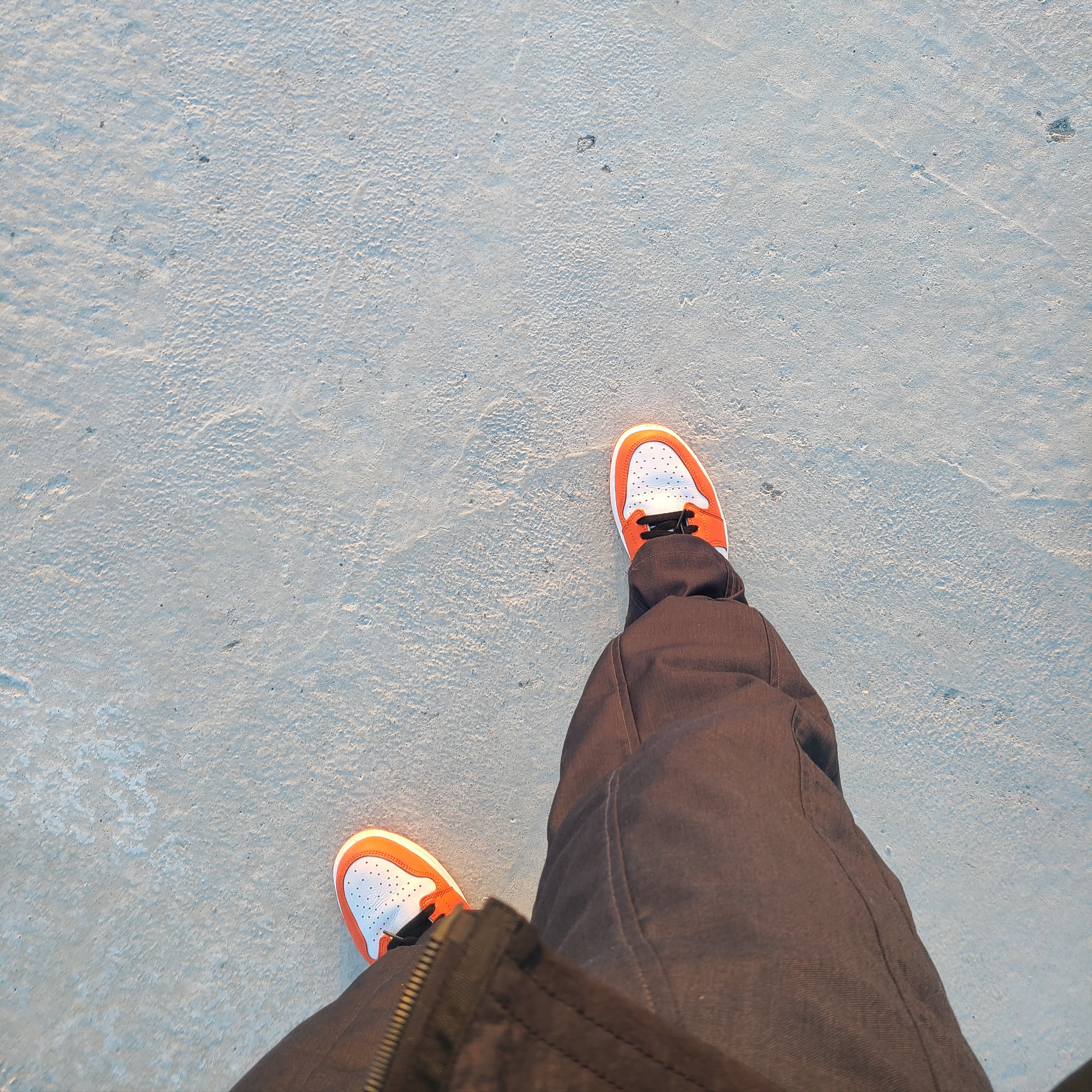 Jordan 1 Low OG Starfish 착용 스타일 - 2