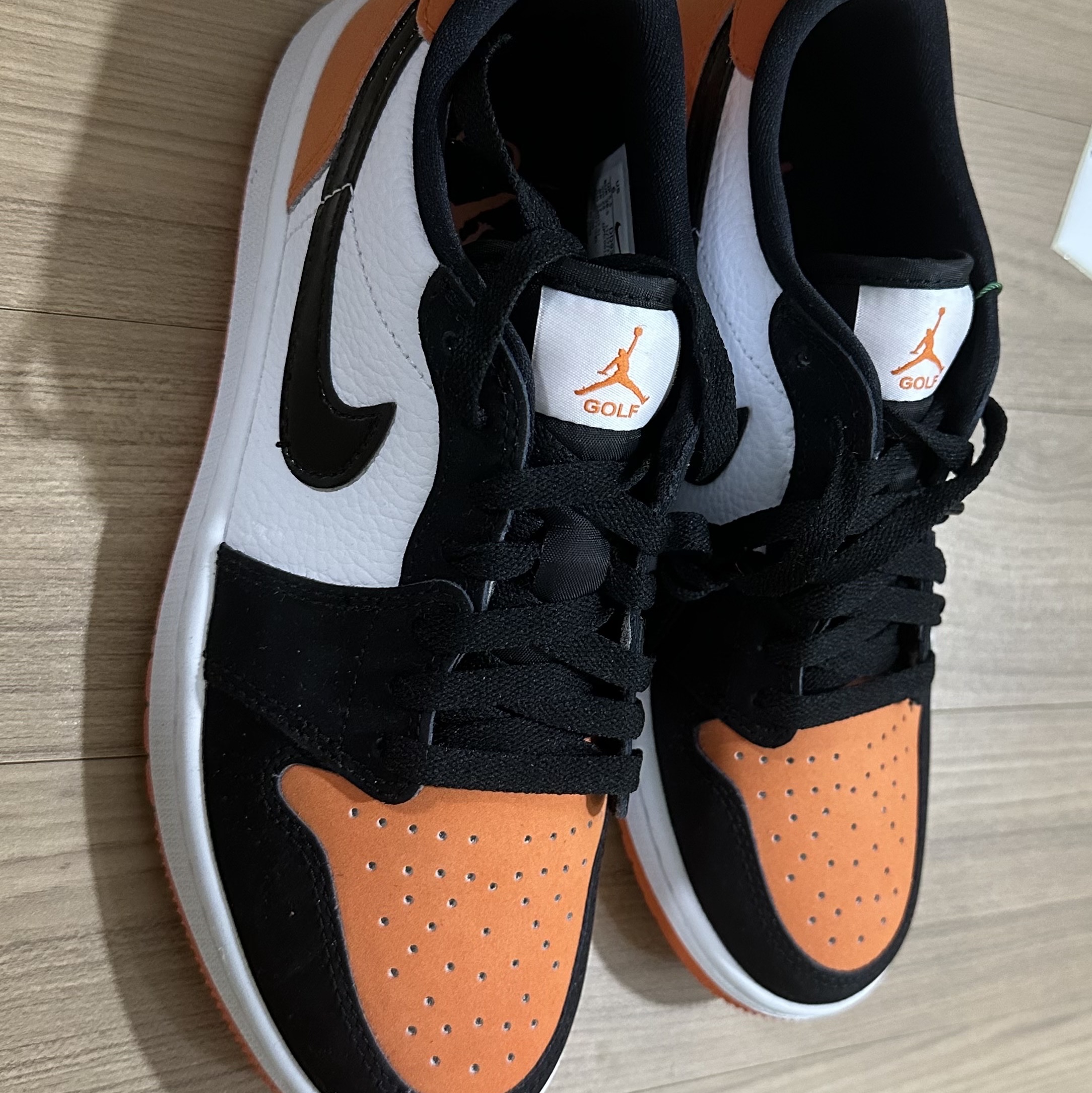 Jordan 1 Low Golf Starfish 착용 스타일