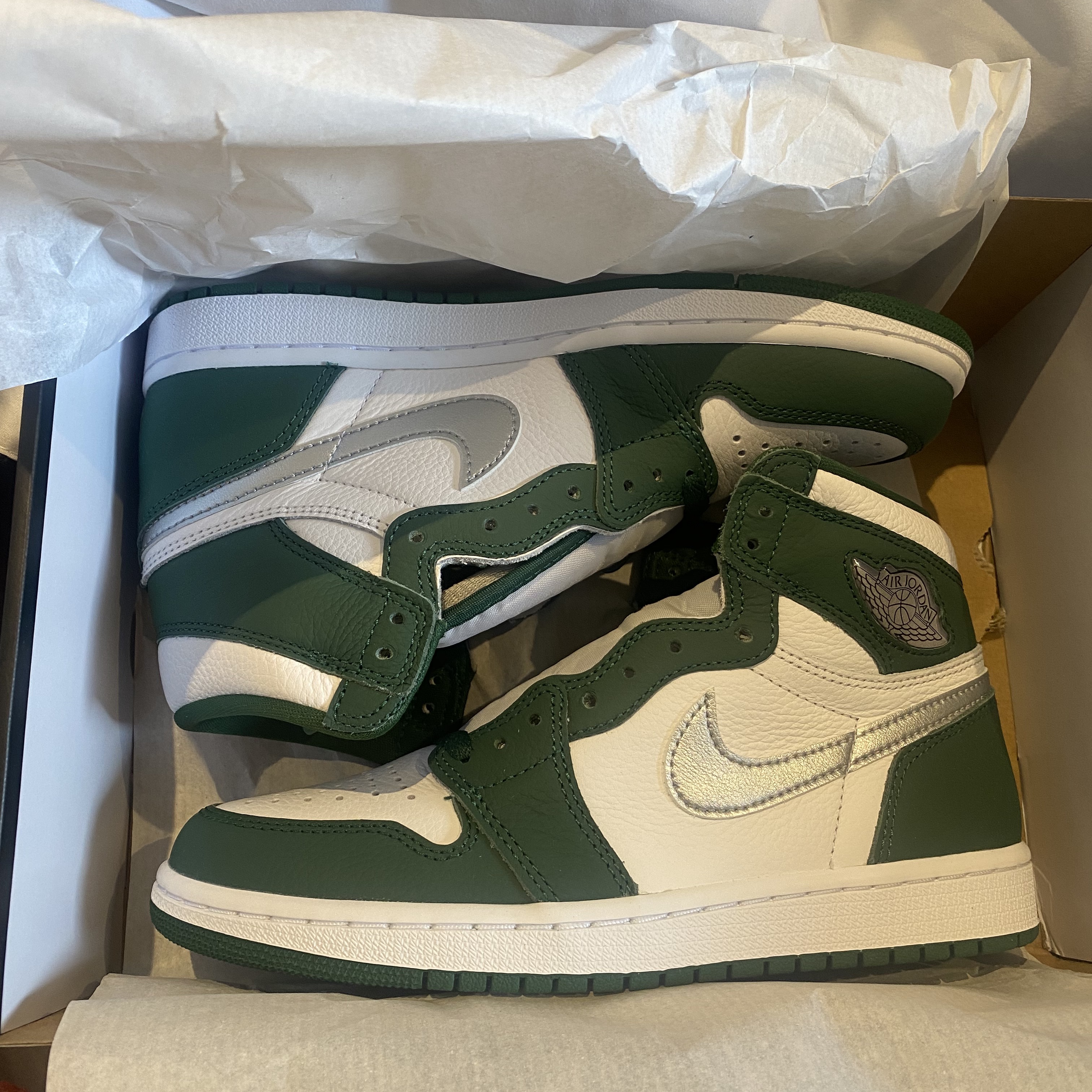 Jordan 1 Retro High OG Gorge Green 착용 스타일 - 1