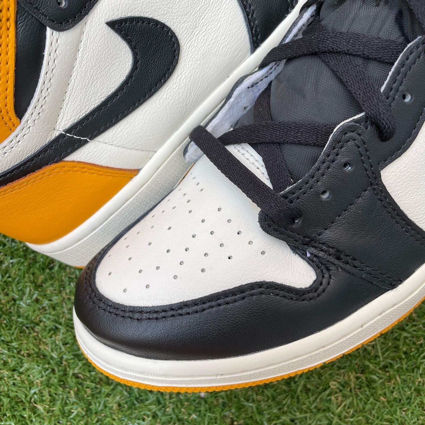 Jordan 1 Retro High OG Taxi 착용 스타일 - 4