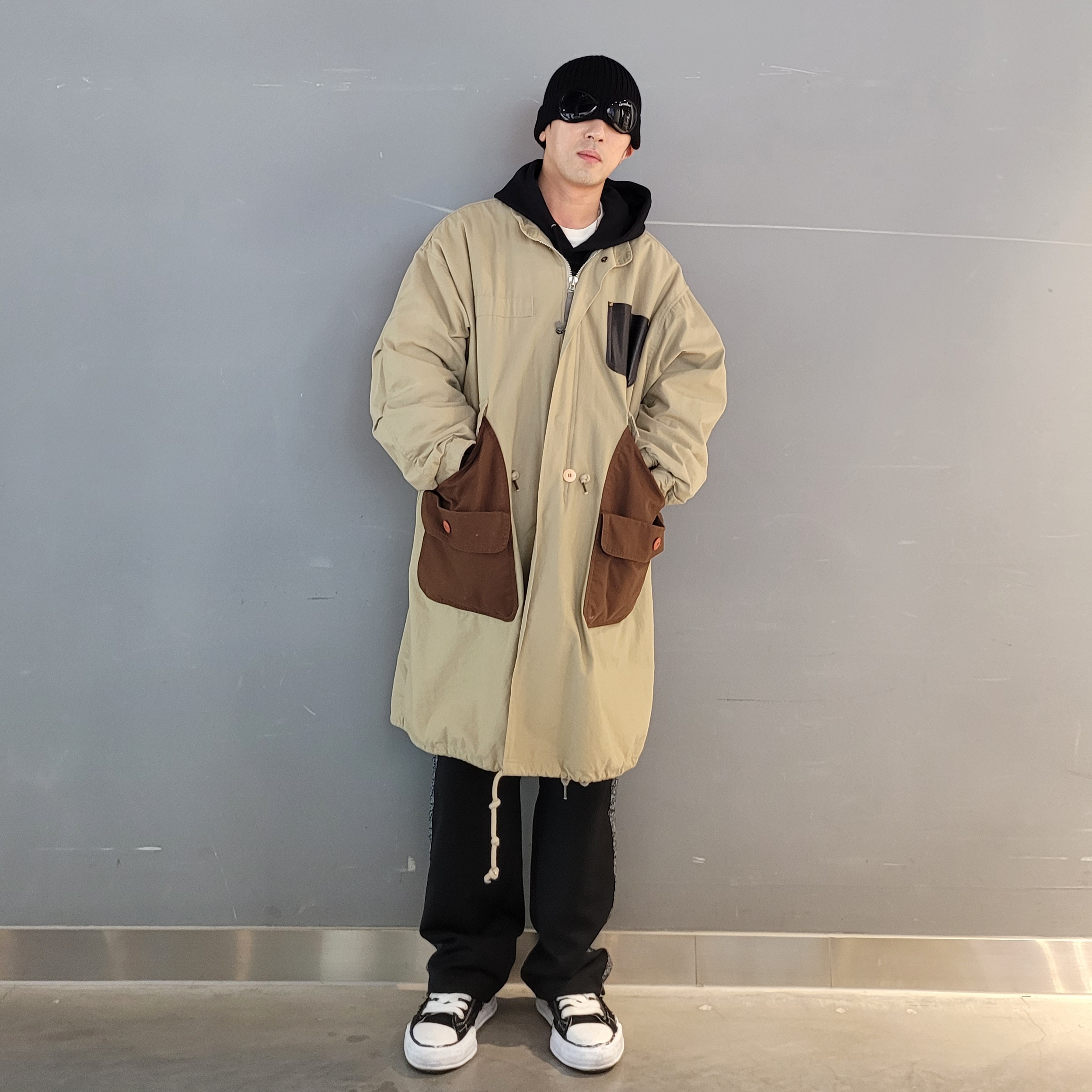C.P. Company Extra Fine Merino Wool Goggle Beanie Black, Maison Mihara Yasuhiro Peterson OG Sole Canvas Low Sneakers Black 착용 스타일