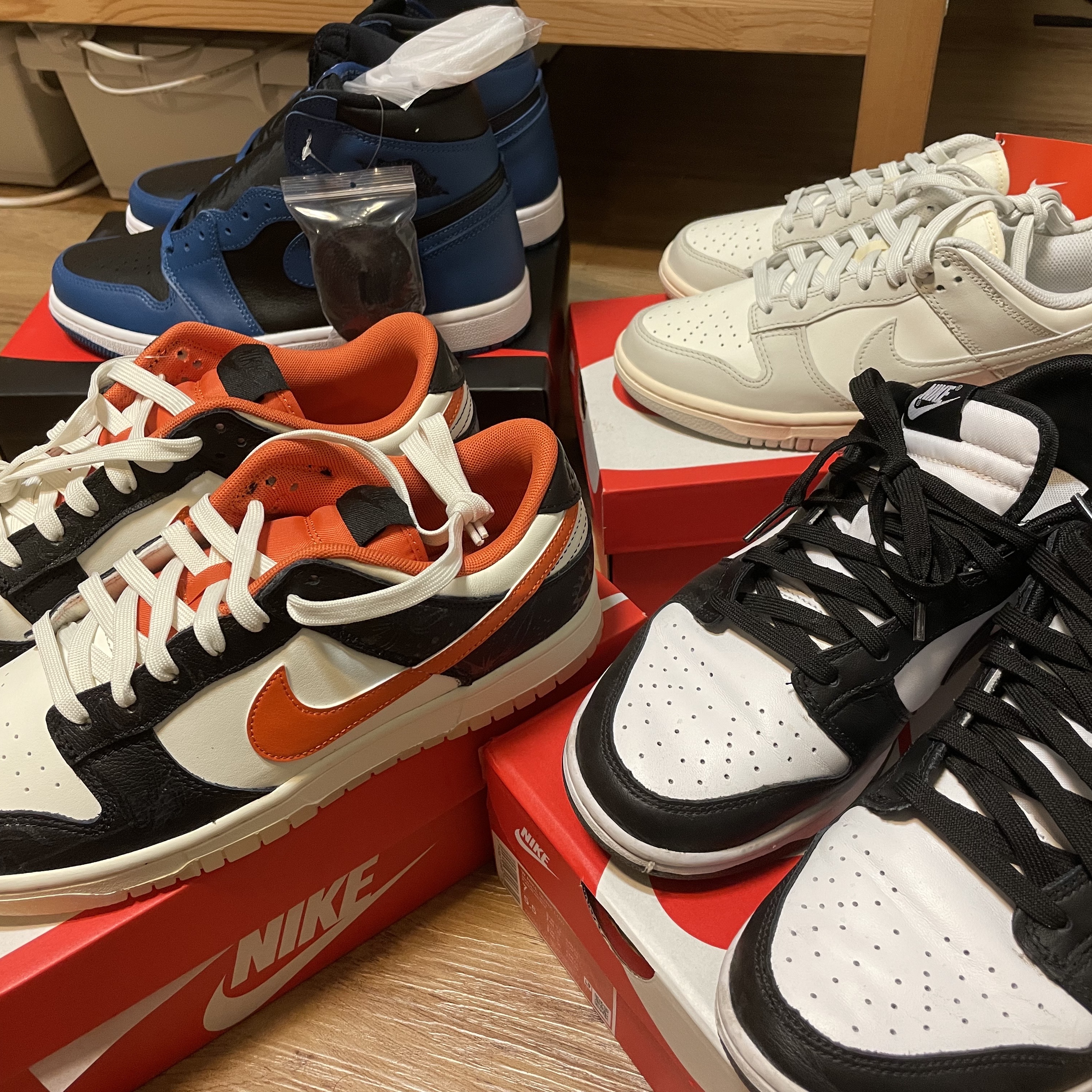 (W) Nike Dunk Low Light Bone, Nike Dunk Low Retro PRM Halloween 착용 스타일