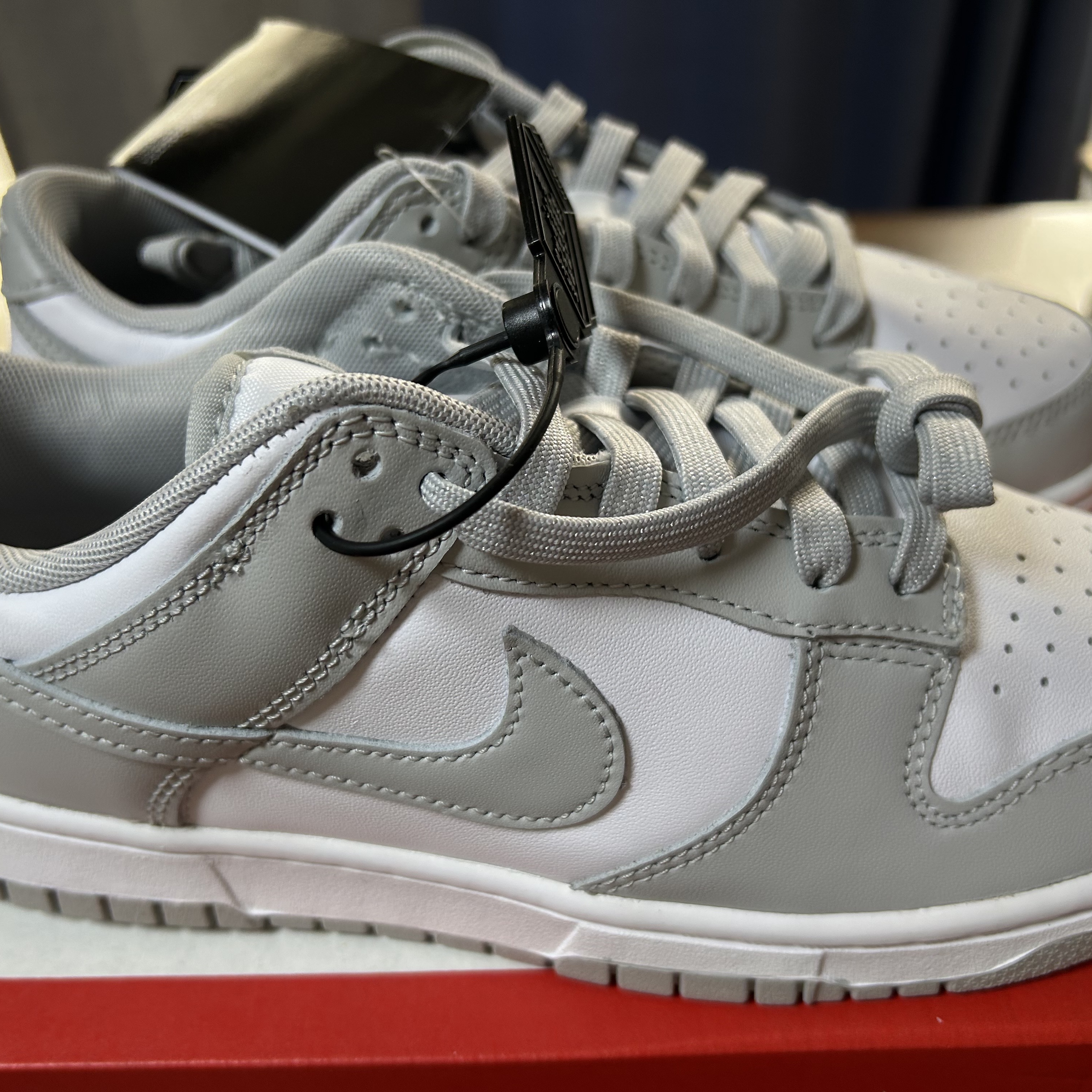 Nike Dunk Low Retro Grey Fog 착용 스타일