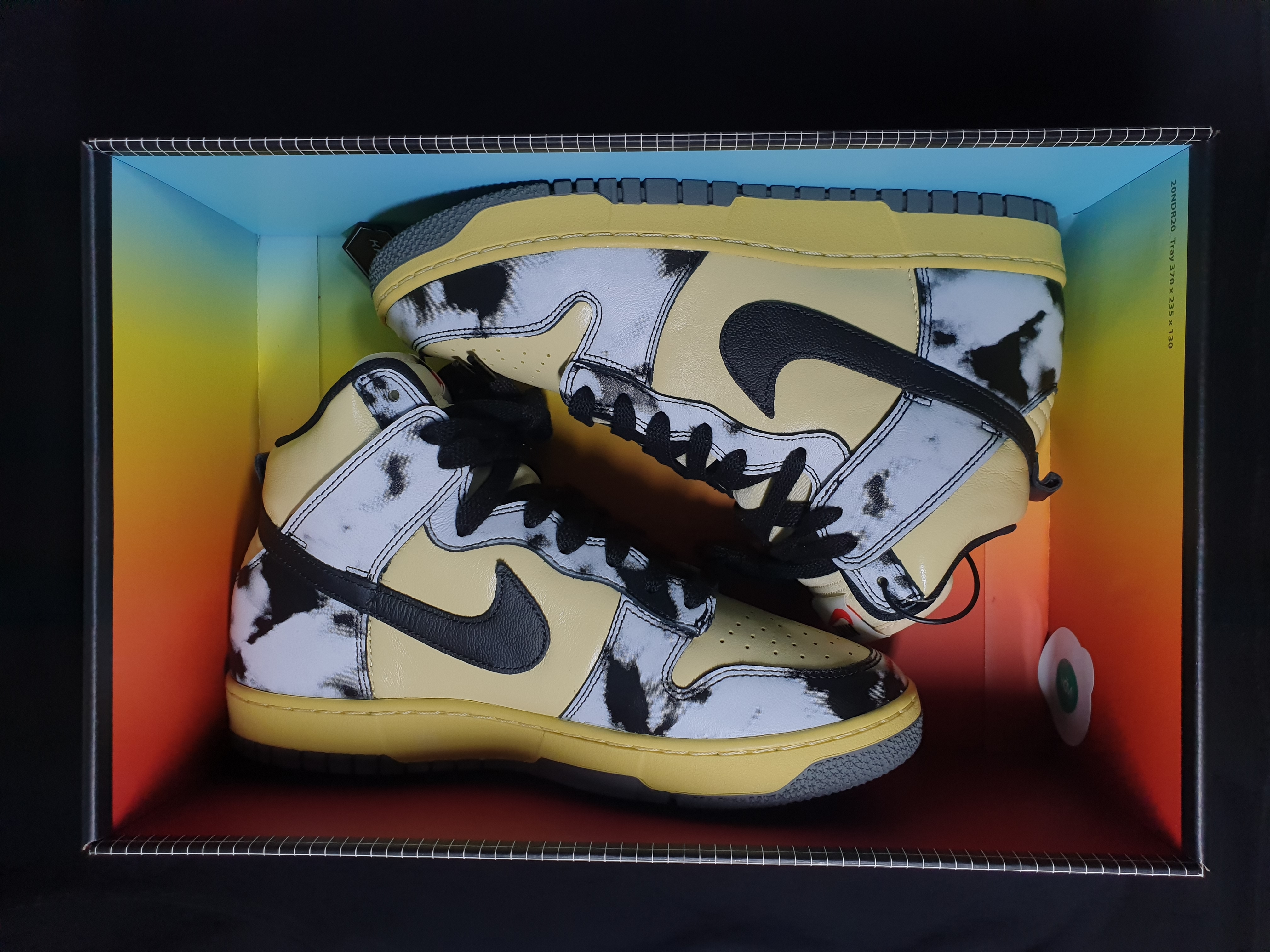 Nike Dunk High 1985 SP Black Acid Wash 착용 스타일