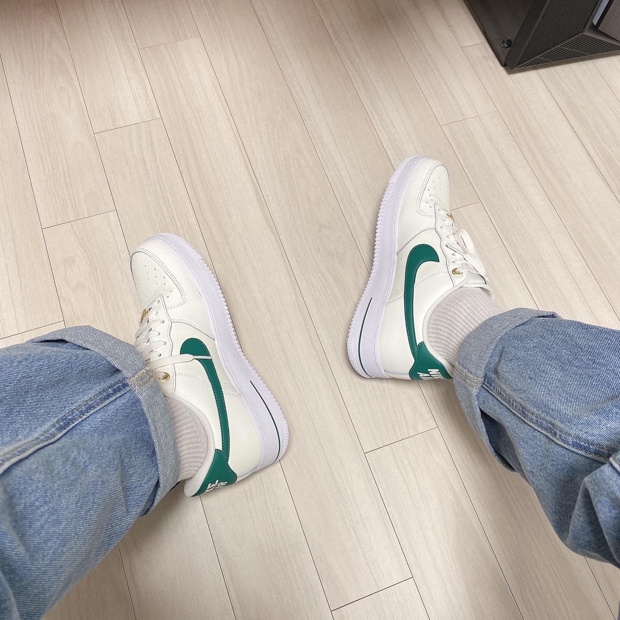 Nike Air Force 1 '07 LV8 40th Anniversary Join Forces Sail Malachite 착용 스타일