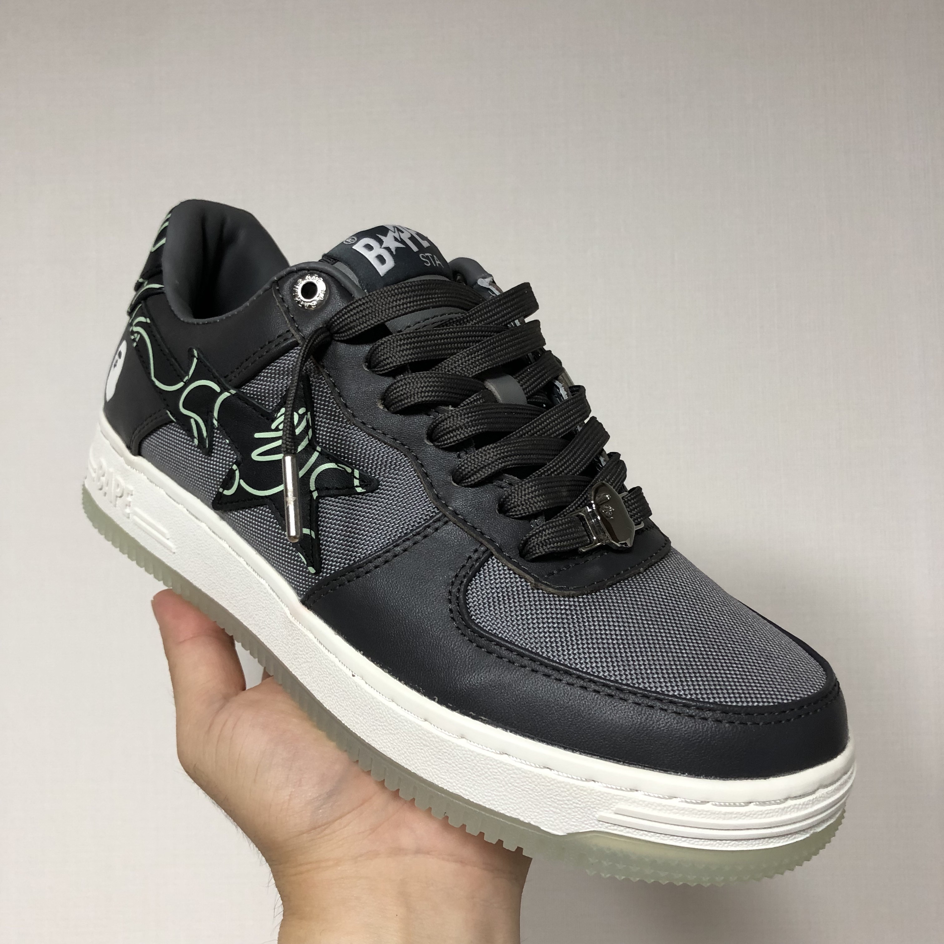 BAPE Bape Sta Low #1 Dark Grey 착용 스타일 - 2