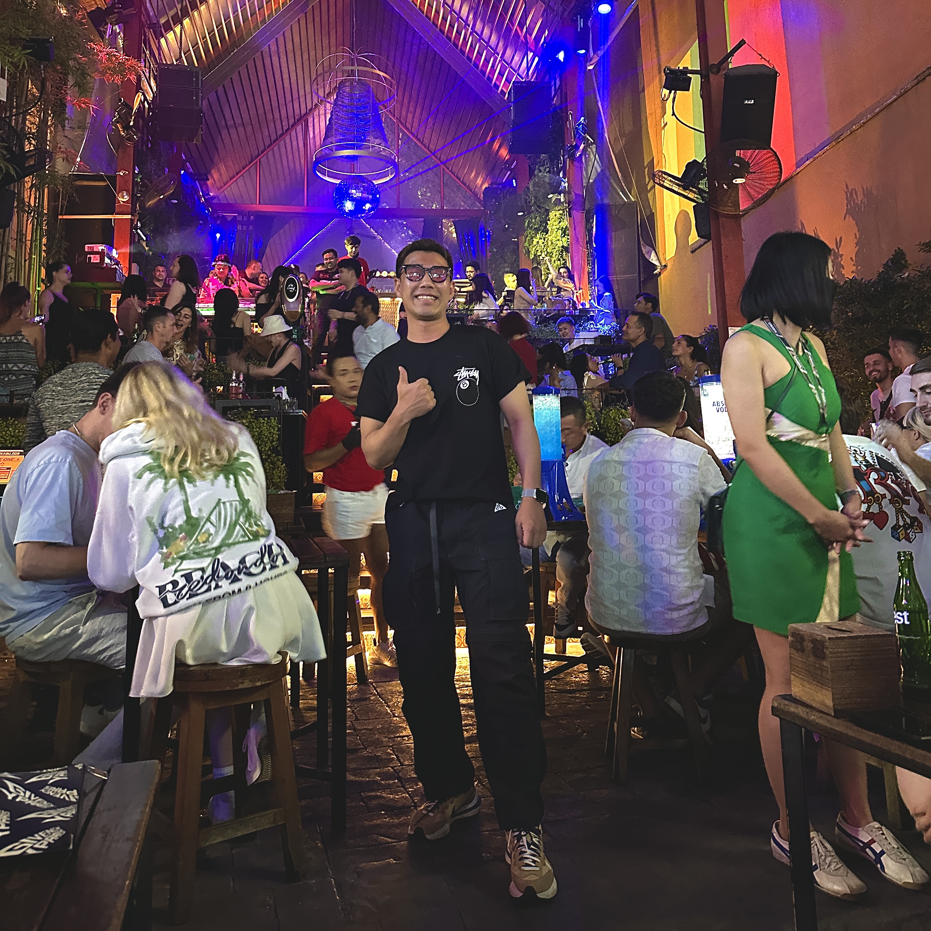 Stussy 8 Ball T-Shirt Black - 22SS, Nike ACG Smith Summit Cargo Pants Black Summit White - Asia 착용 스타일