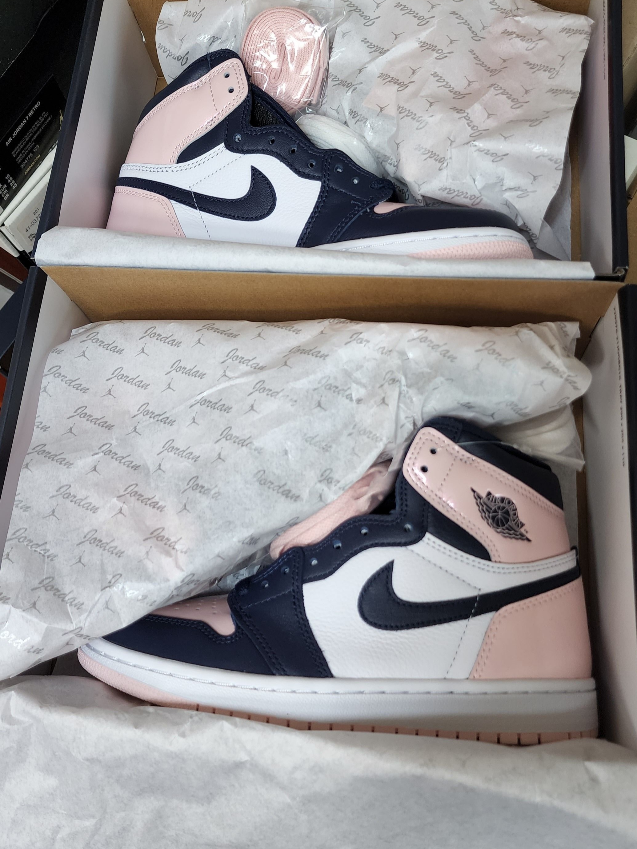 (W) Jordan 1 Retro High OG Atmosphere 착용 스타일