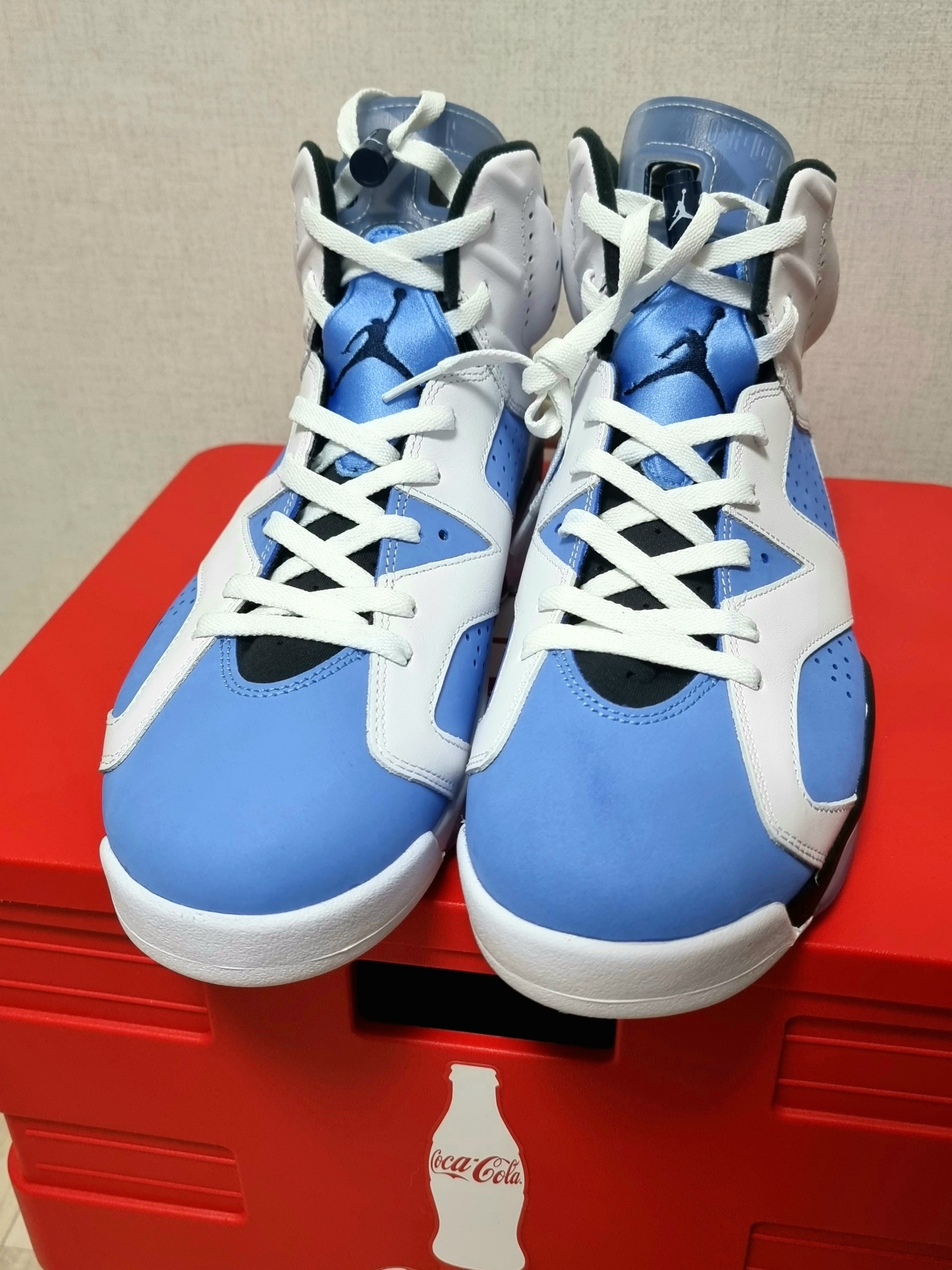 Jordan 6 Retro University Blue 착용 스타일