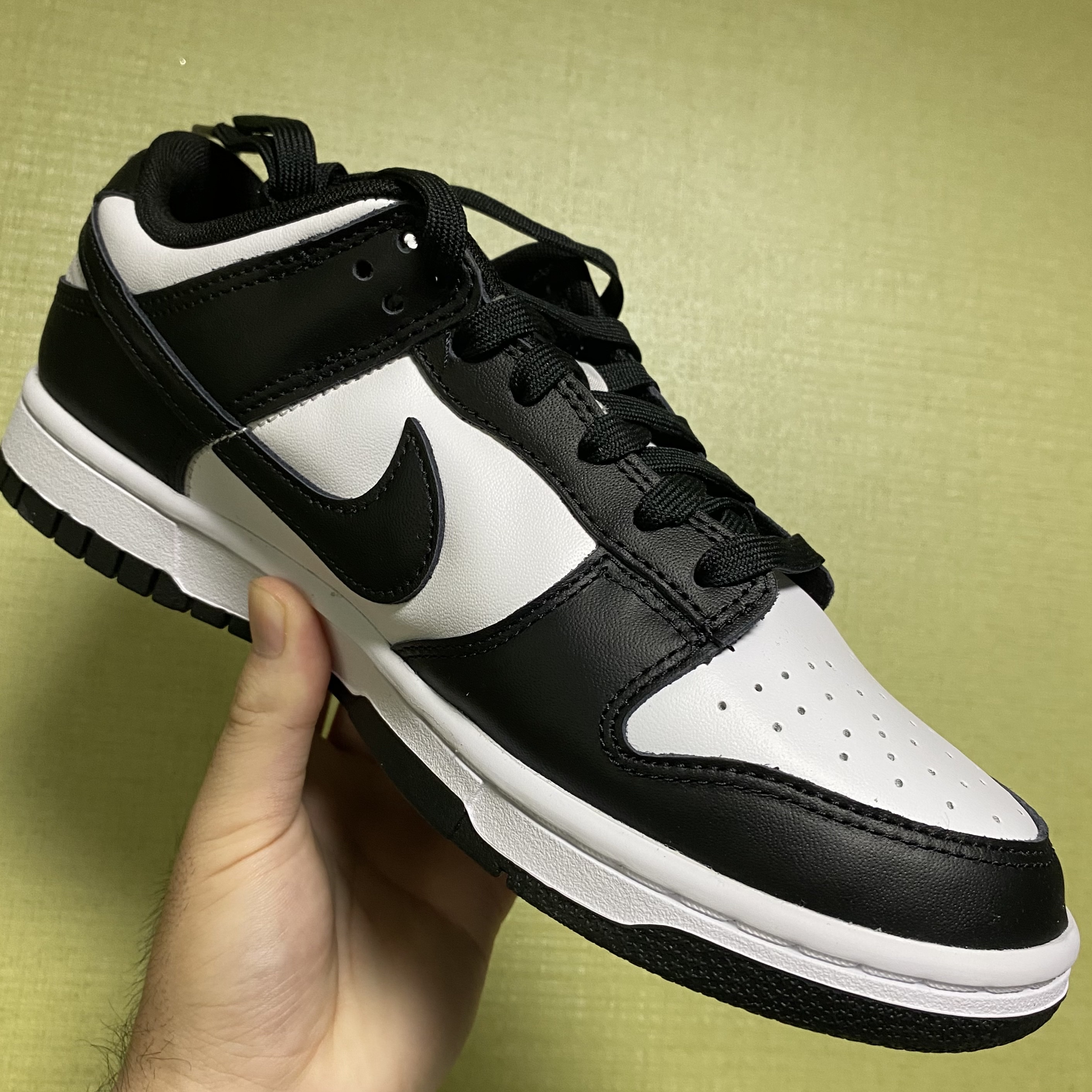Nike Dunk Low Retro Black 착용 스타일
