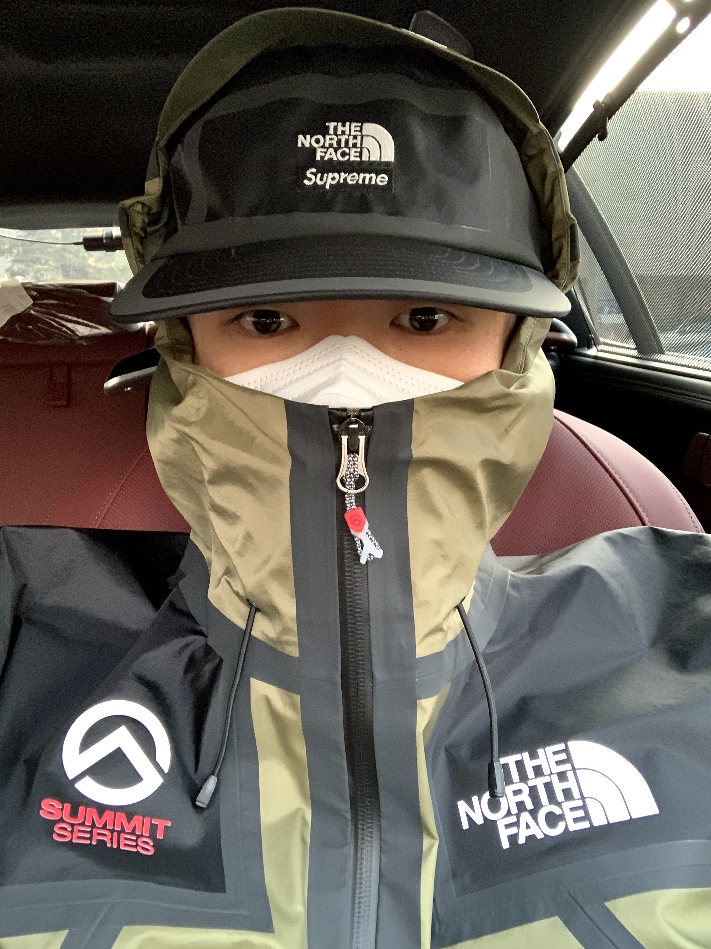 Supreme x The North Face Summit Series Outer Tape Seam Jacket Olive - 21SS, Supreme x The North Face Summit Series Outer Tape Seam Camp Cap Black - 21SS 착용 스타일