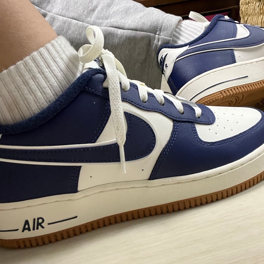 (GS) Nike Air Force 1 LV8 3 Midnight Navy 착용 스타일