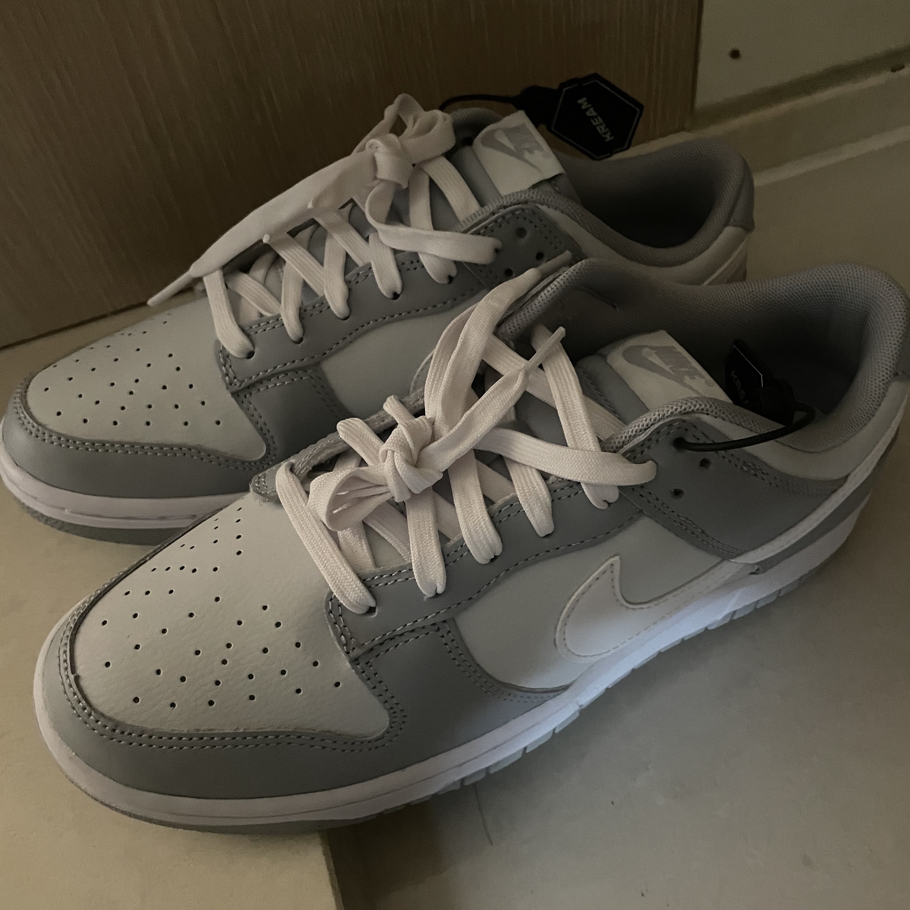 Nike Dunk Low Retro Wolf Grey 착용 스타일