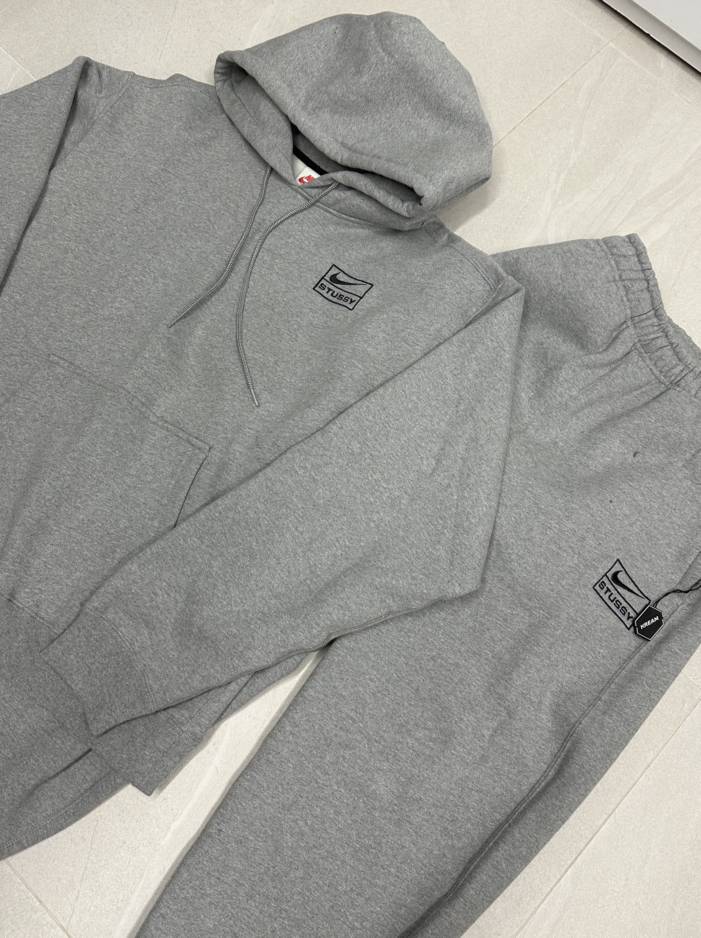 Nike x Stussy NRG RA Pullover Hoodie Dark Grey Heather (DJ9488-063) 착용 스타일 - 2