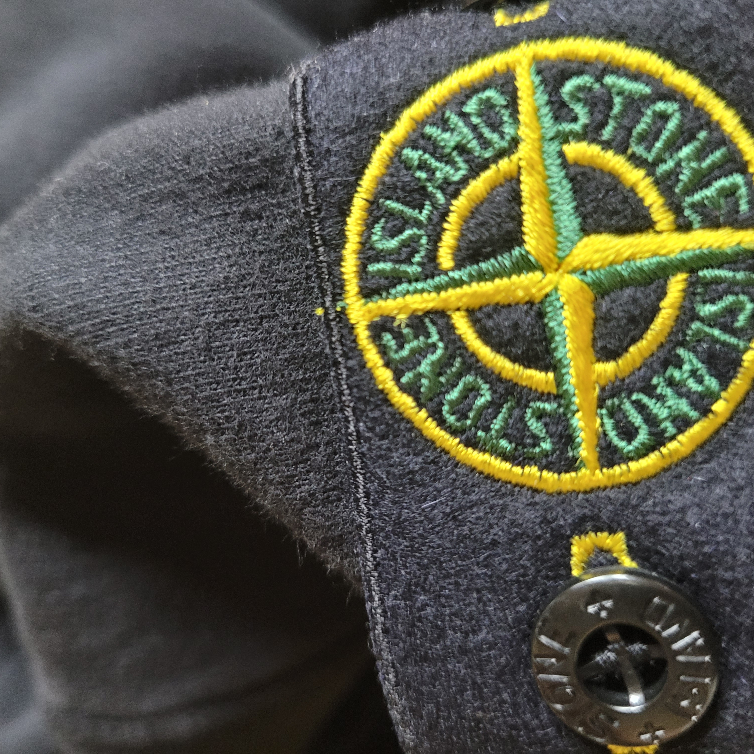 (Kids) Stone Island 61340 Cotton Fleece Crewneck Sweatshirt Black - 22FW 착용 스타일