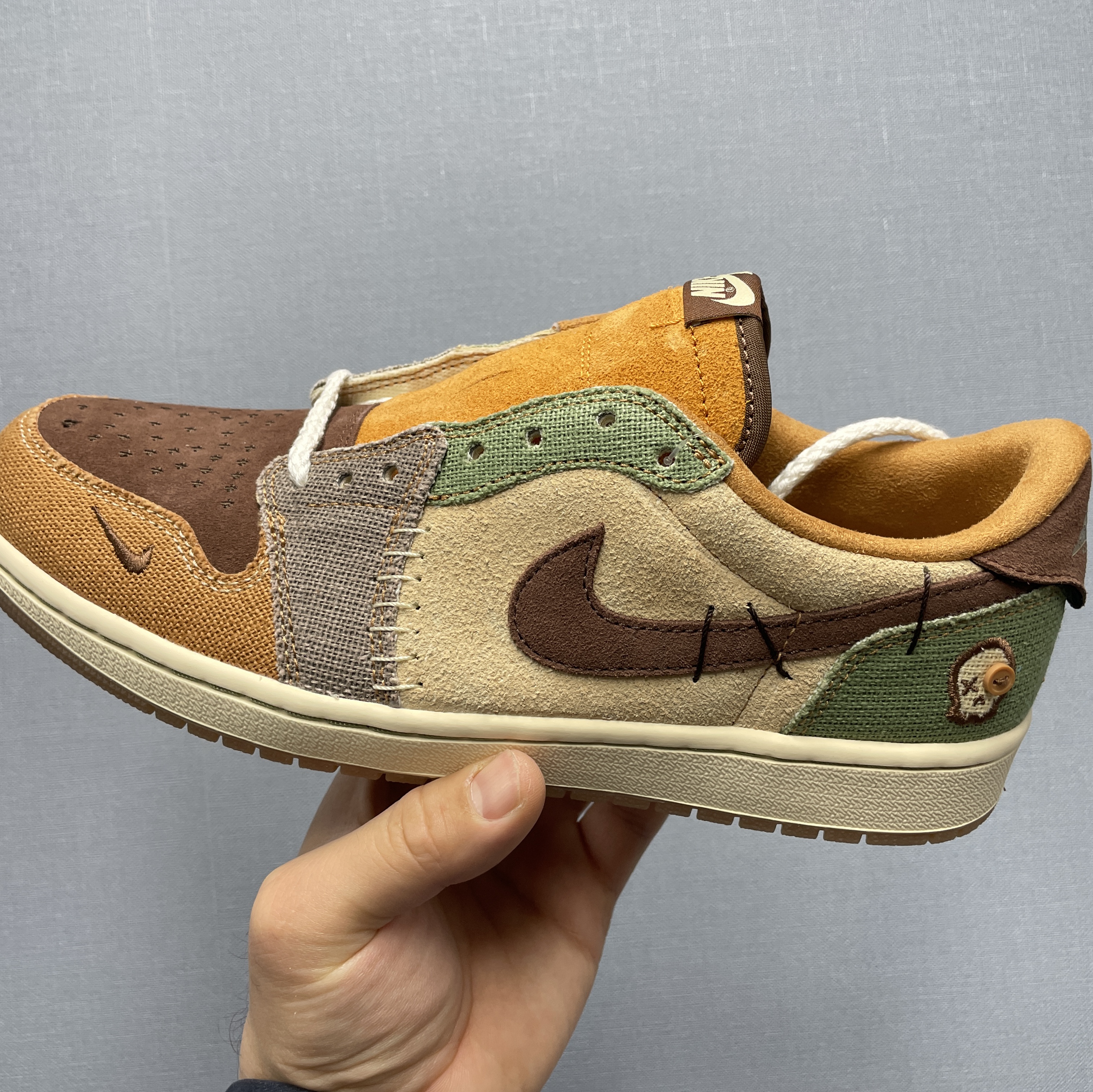 Jordan 1 x Zion Williamson Retro Low OG Flax and Oil Green 착용 스타일
