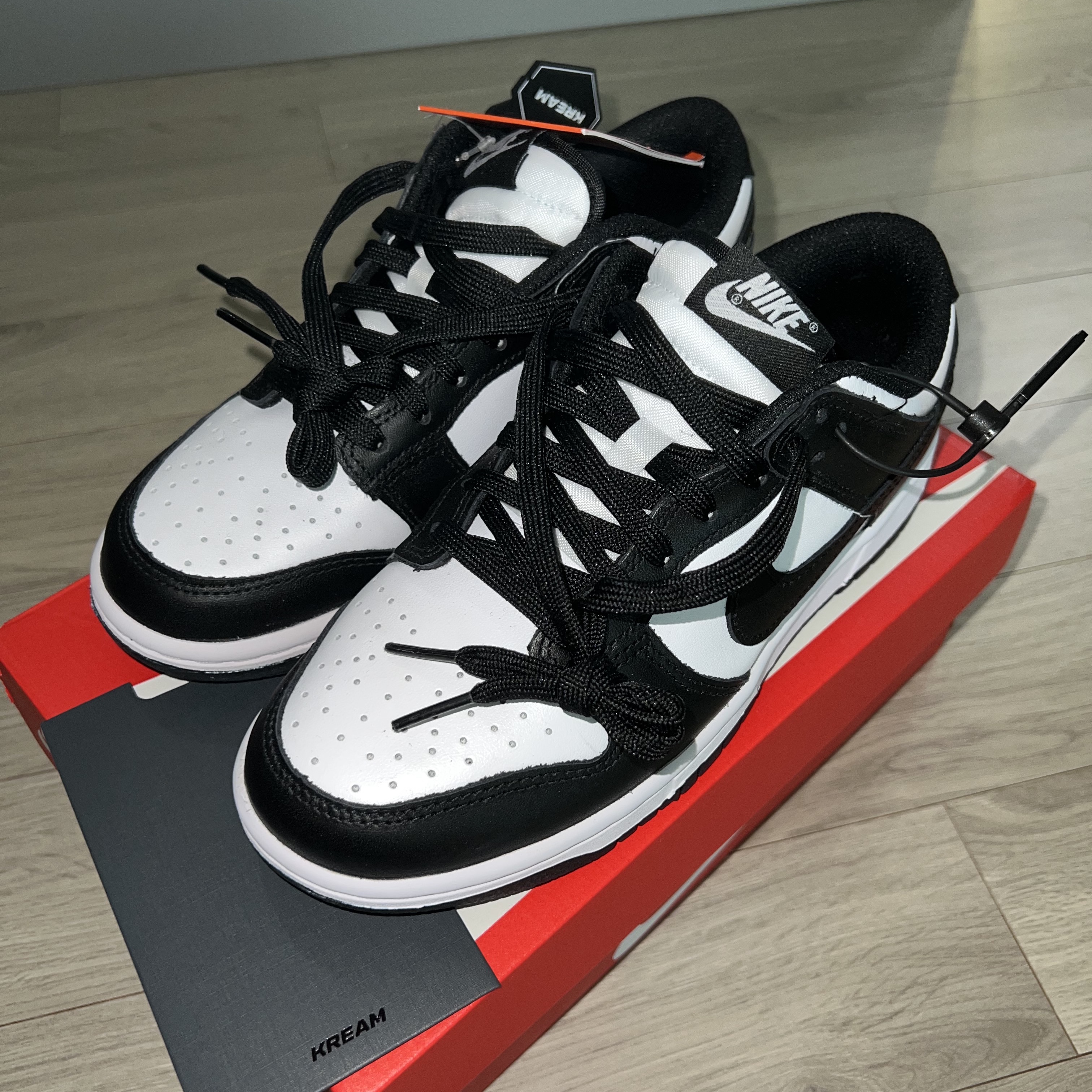 Nike Dunk Low Retro Black, (W) Nike Dunk Low Black 착용 스타일