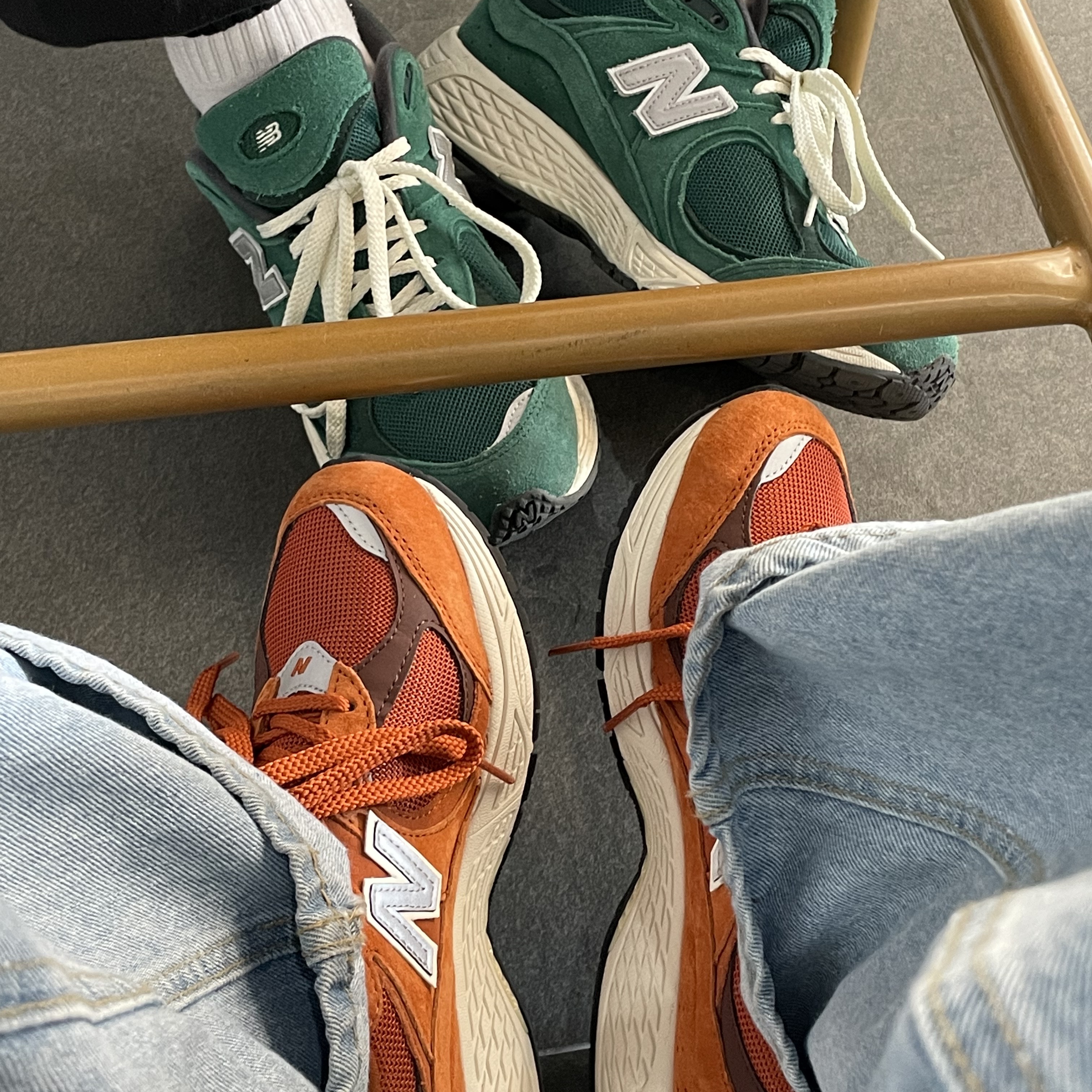 New Balance 2002R Rust Oxide 착용 스타일