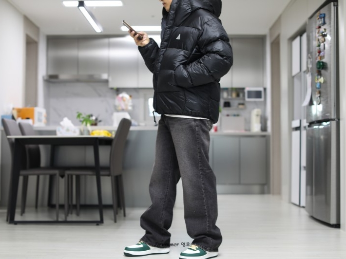 Nike ACG Therma-Fit ADV Lunar Lake Puffer Jacket Black - Asia, Nike Air Force 1 '07 LV8 Sail Noble Green 착용 스타일 - 2