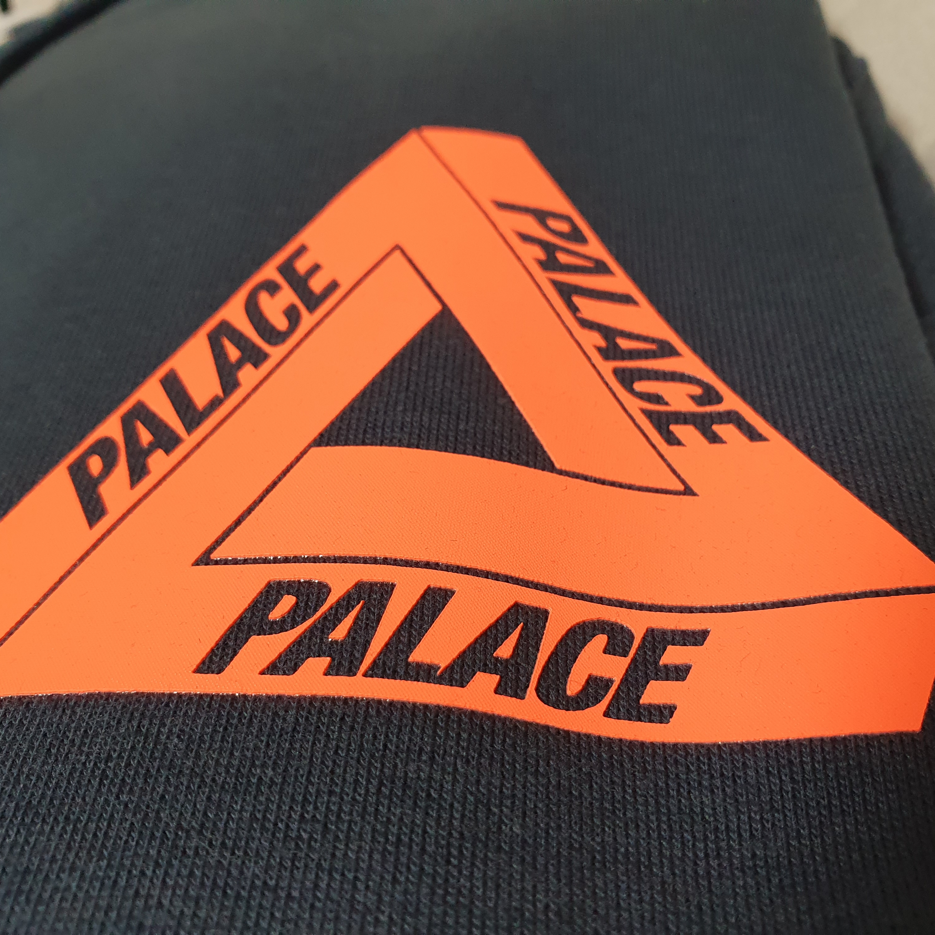 Palace Tri-Lenticular Hood Navy - 22FW 착용 스타일 - 1