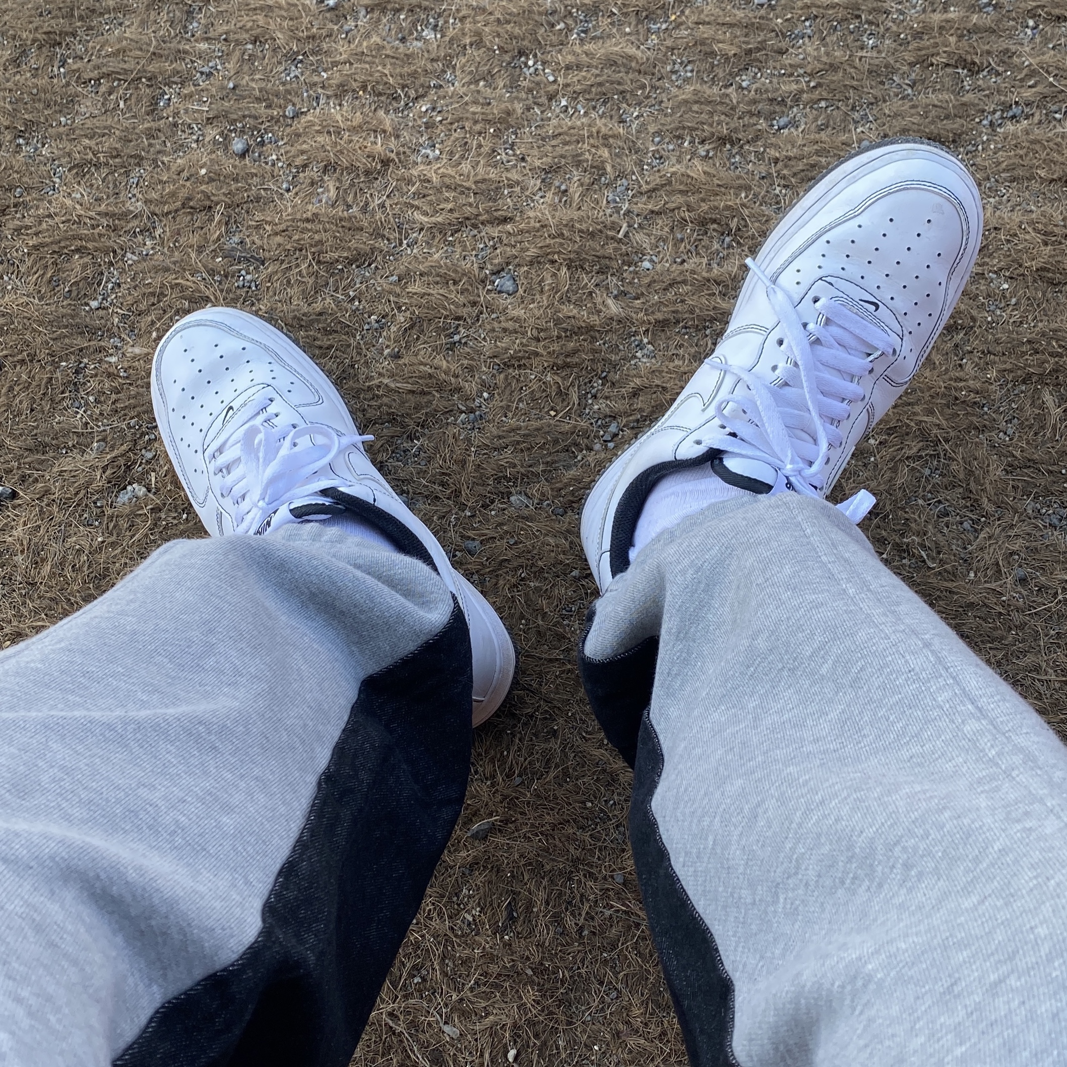 Nike Air Force 1 '07 Stitch Black 착용 스타일