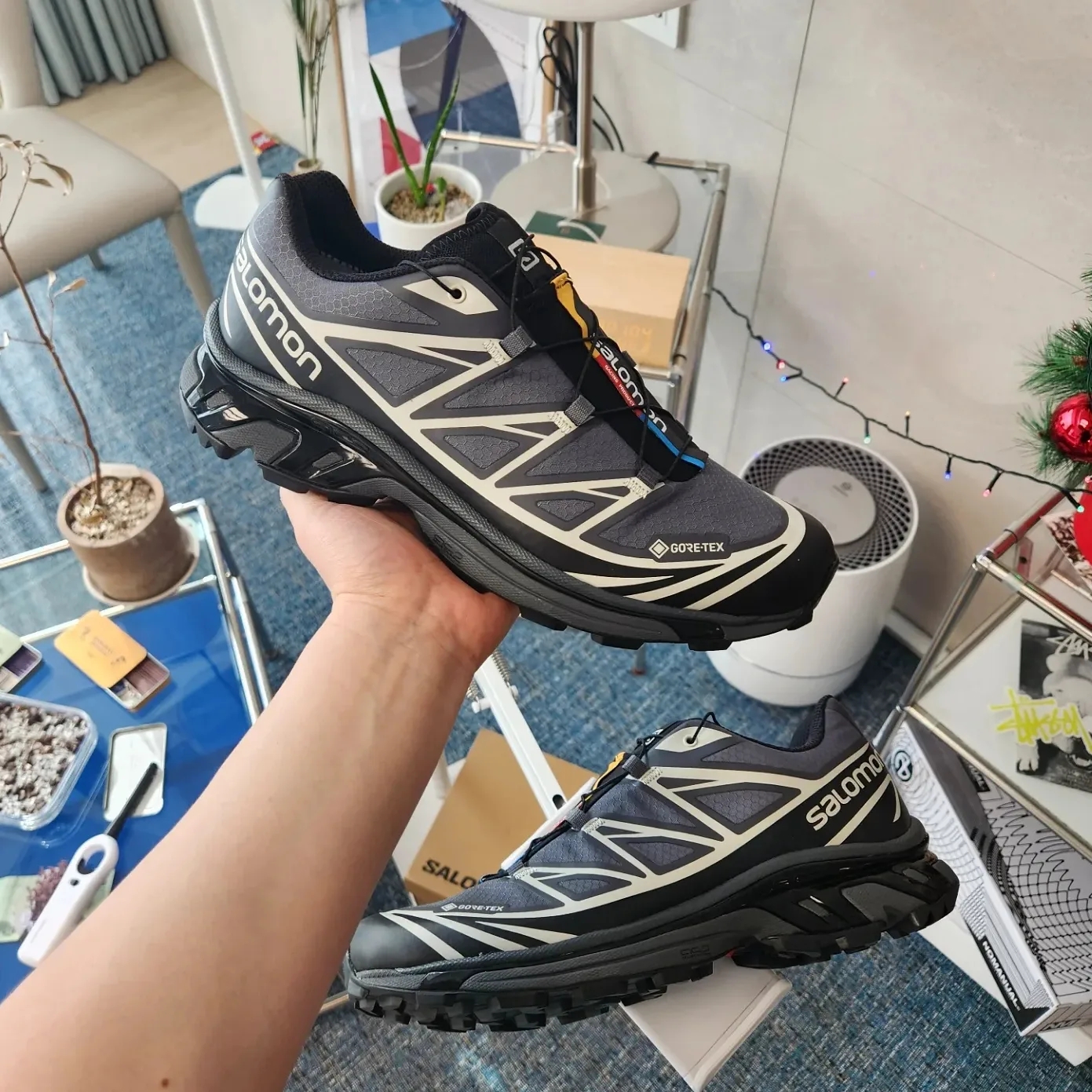 Salomon XT-6 Gore-Tex Black Ebony 착용 스타일