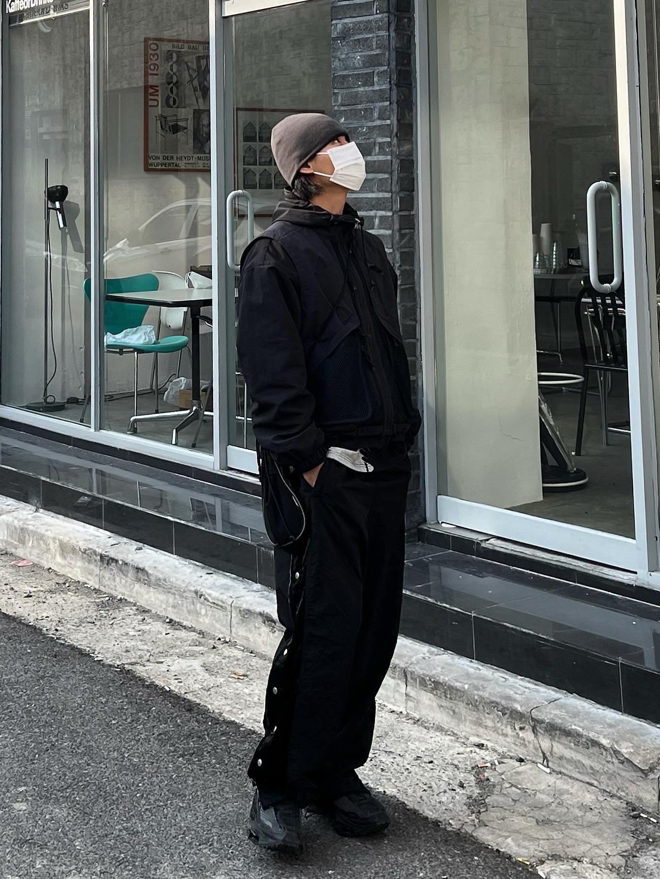 Nike x Matthew M Williams Zoom 004 Triple Black 착용 스타일 - 1