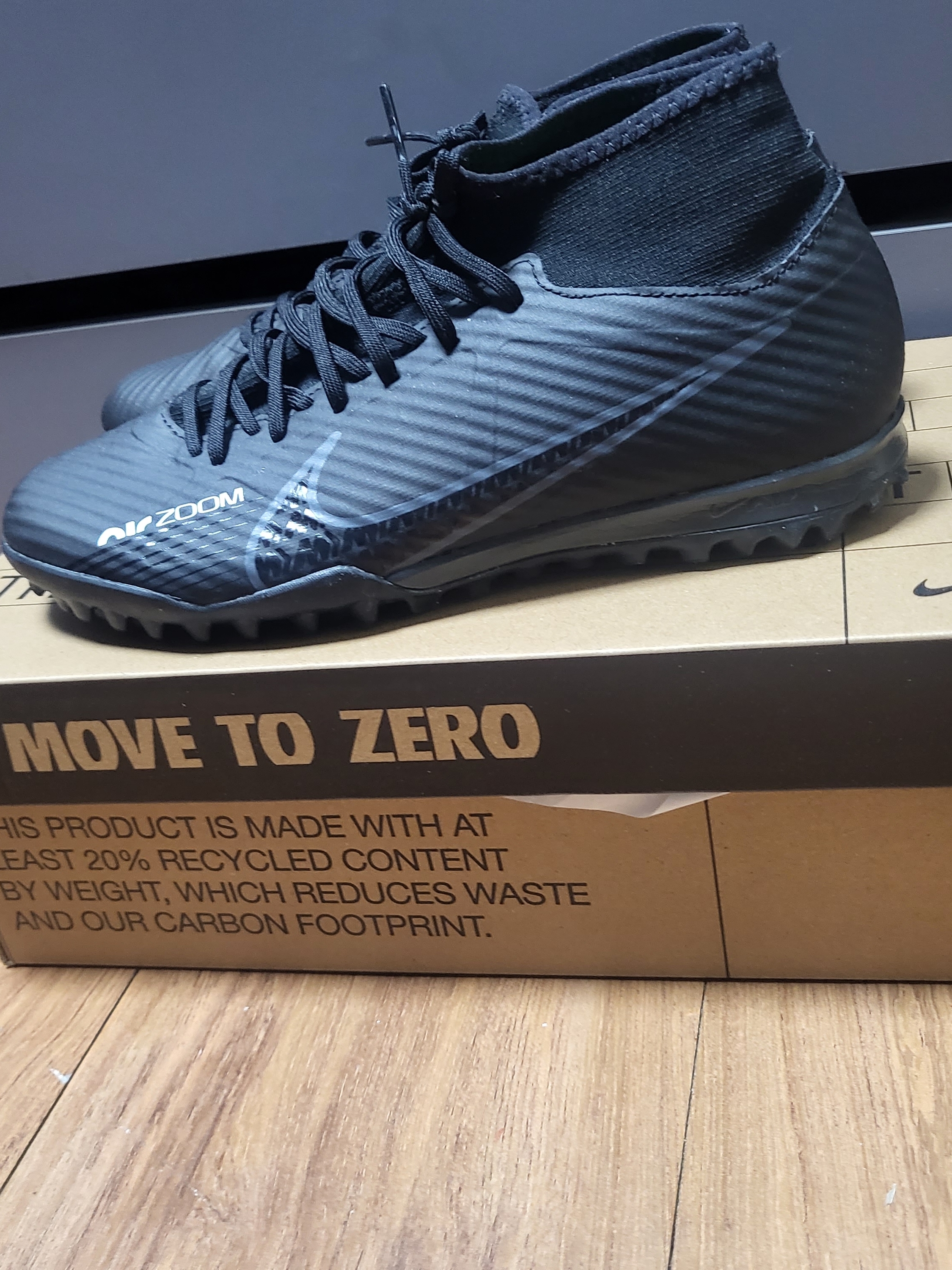 Nike Zoom Mercurial Vapor 15 Pro TF Black 착용 스타일 - 1