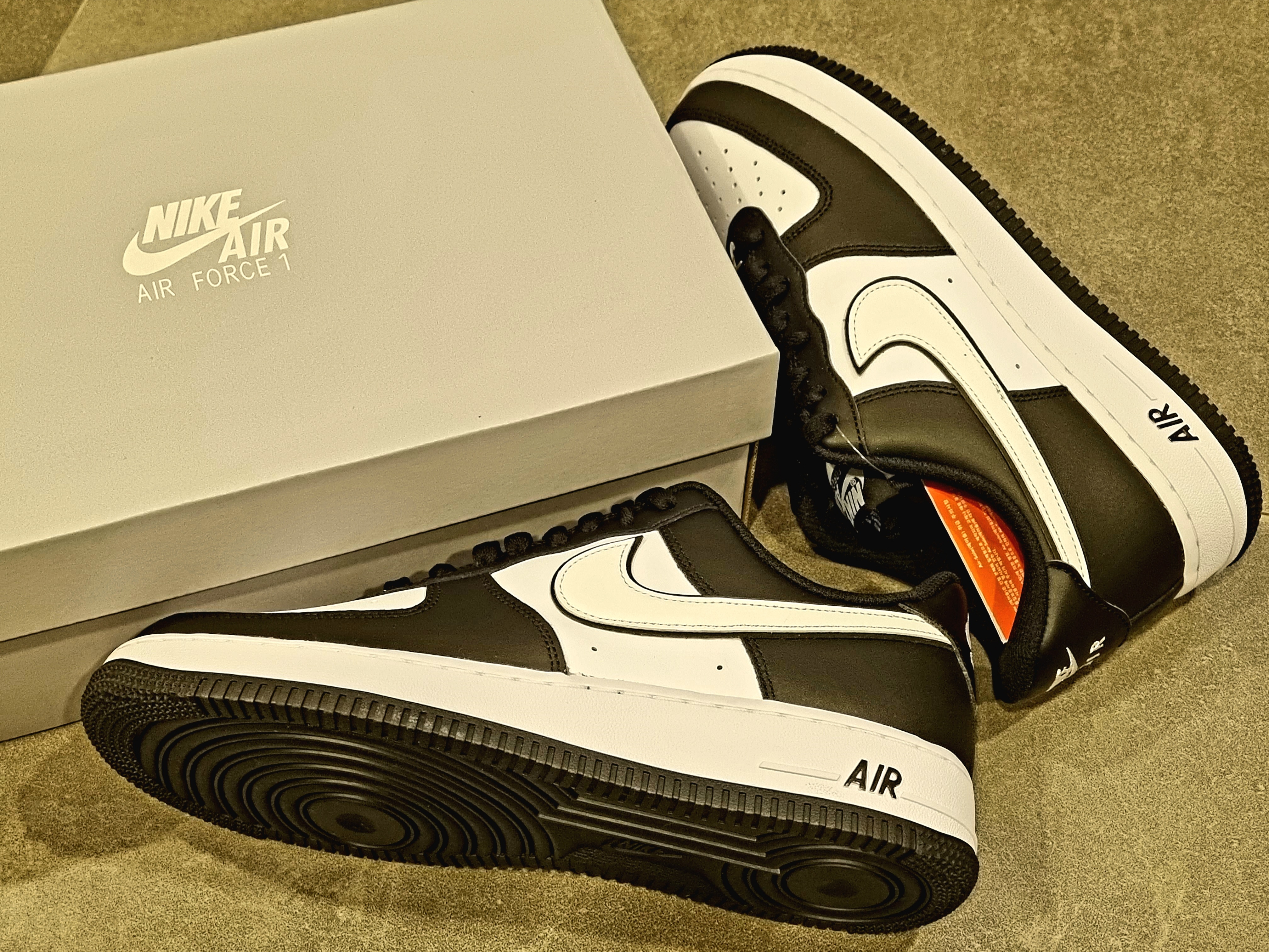 Nike Air Force 1 '07 Black White 착용 스타일 - 5