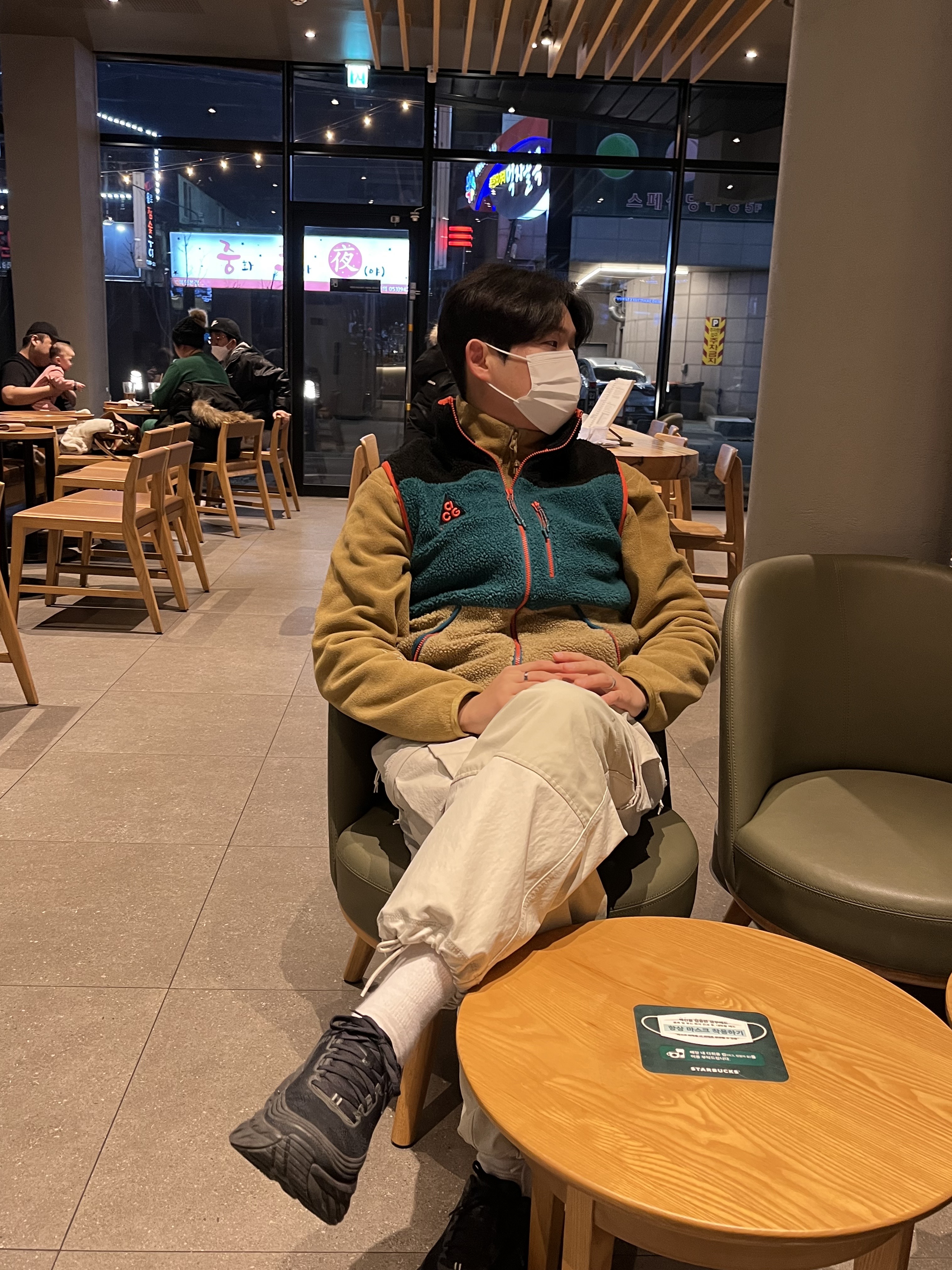 Nike ACG Vest Black Parachute Beige Geode Teal - US/EU, Nike ACG Polartec Wolf Tree Fleece Golden Beige Khaki - Asia 착용 스타일 - 2