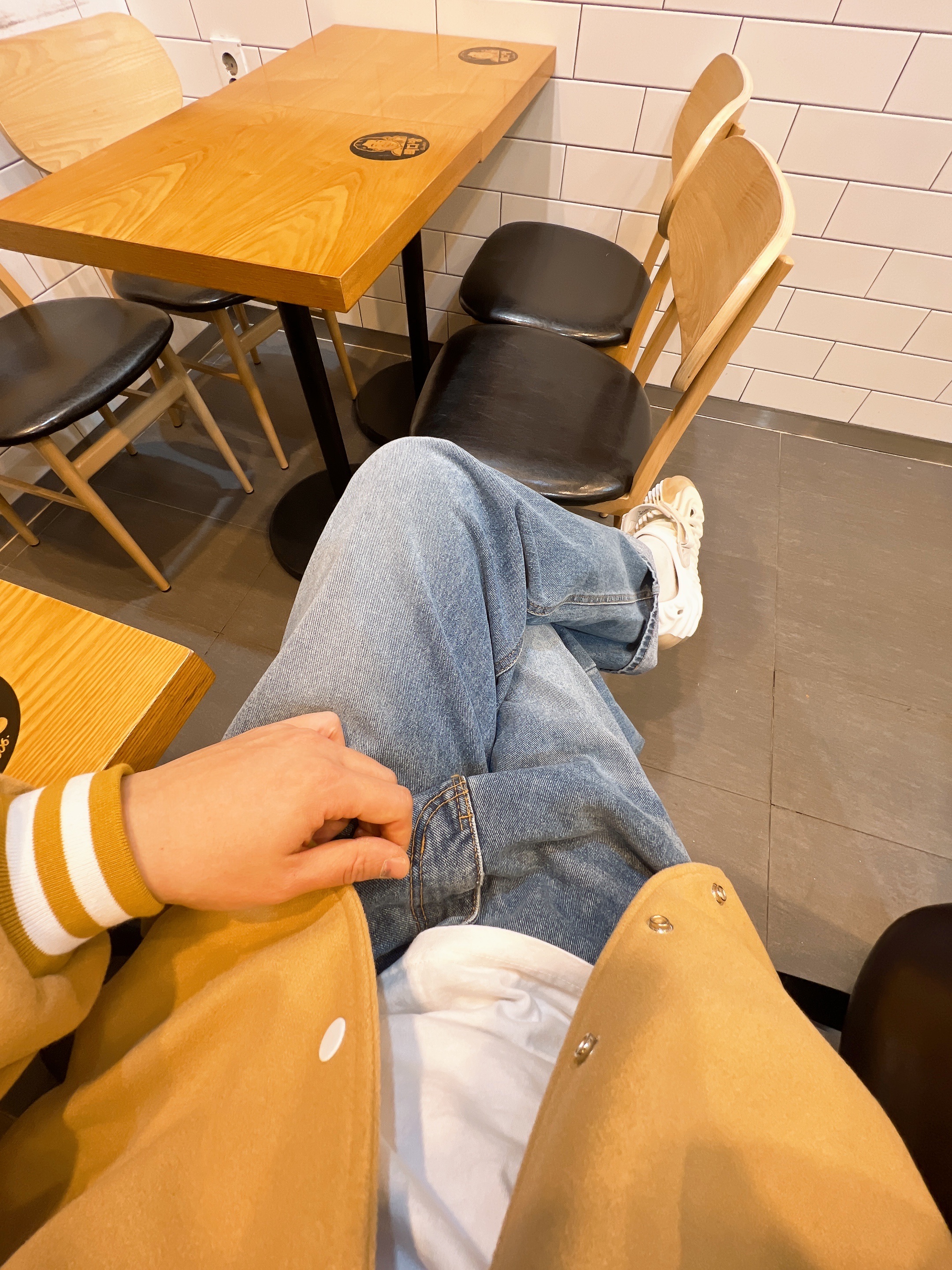 Crocs x Salehe Bembury Pollex Clog Stratus 착용 스타일