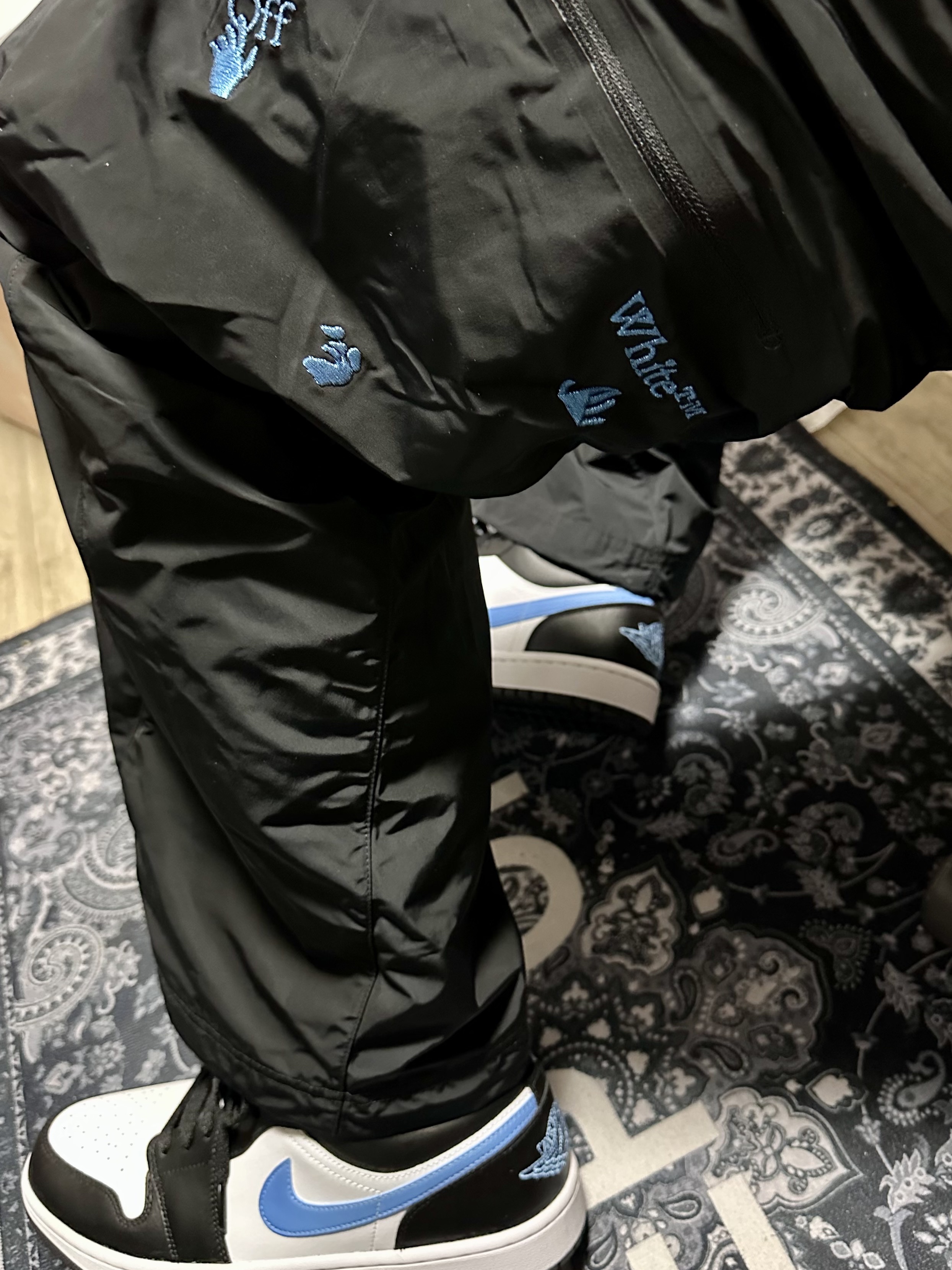 Nike x Off-White NRG Track Suit Black - Asia, Nike x Off-White NRG Track Pants Black - Asia 착용 스타일 - 1