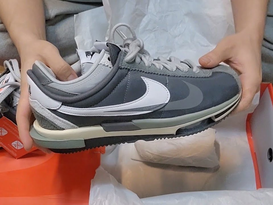 Nike x Sacai Zoom Cortez SP Iron Grey 착용 스타일