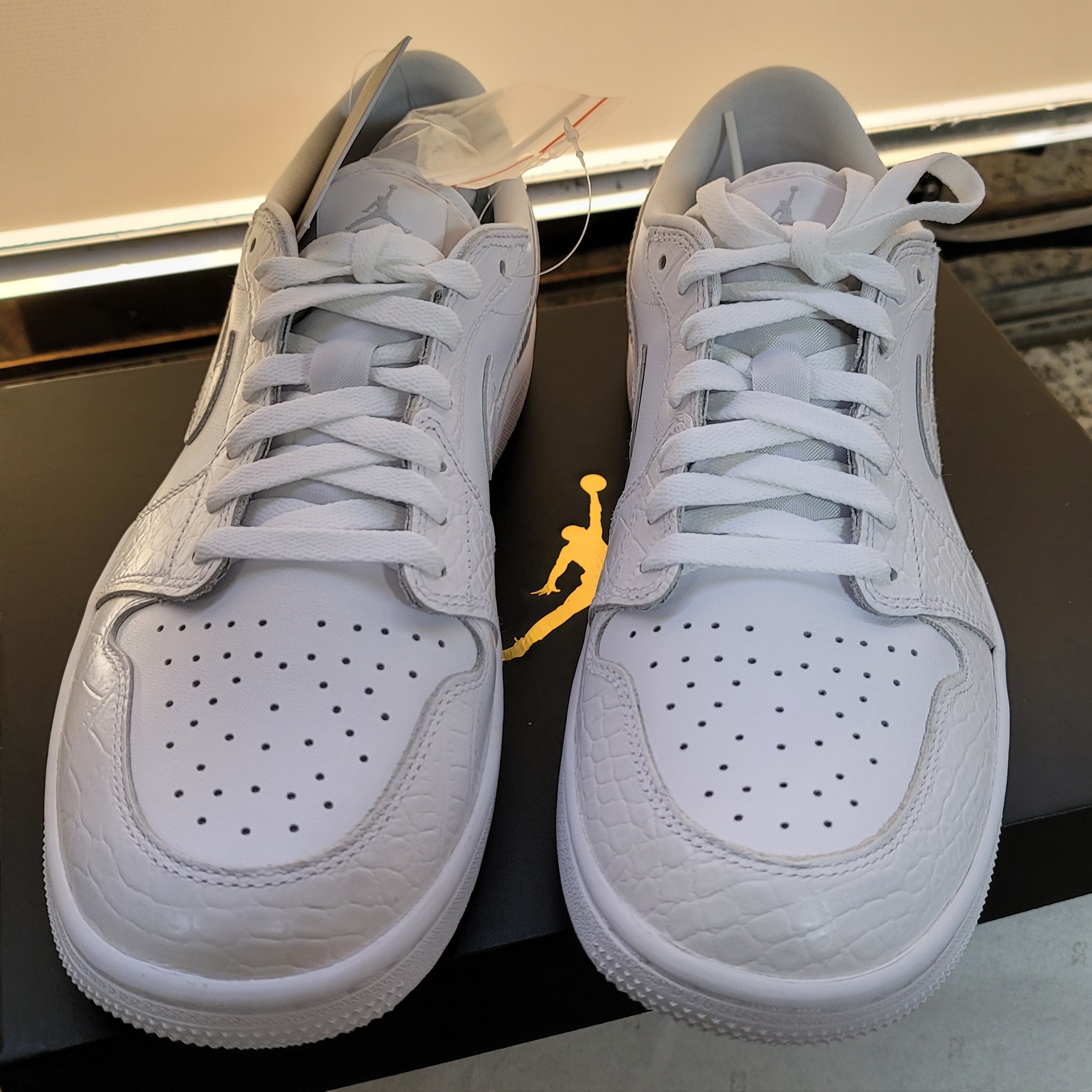 Jordan 1 Low Golf Pure Platinum 착용 스타일 - 1