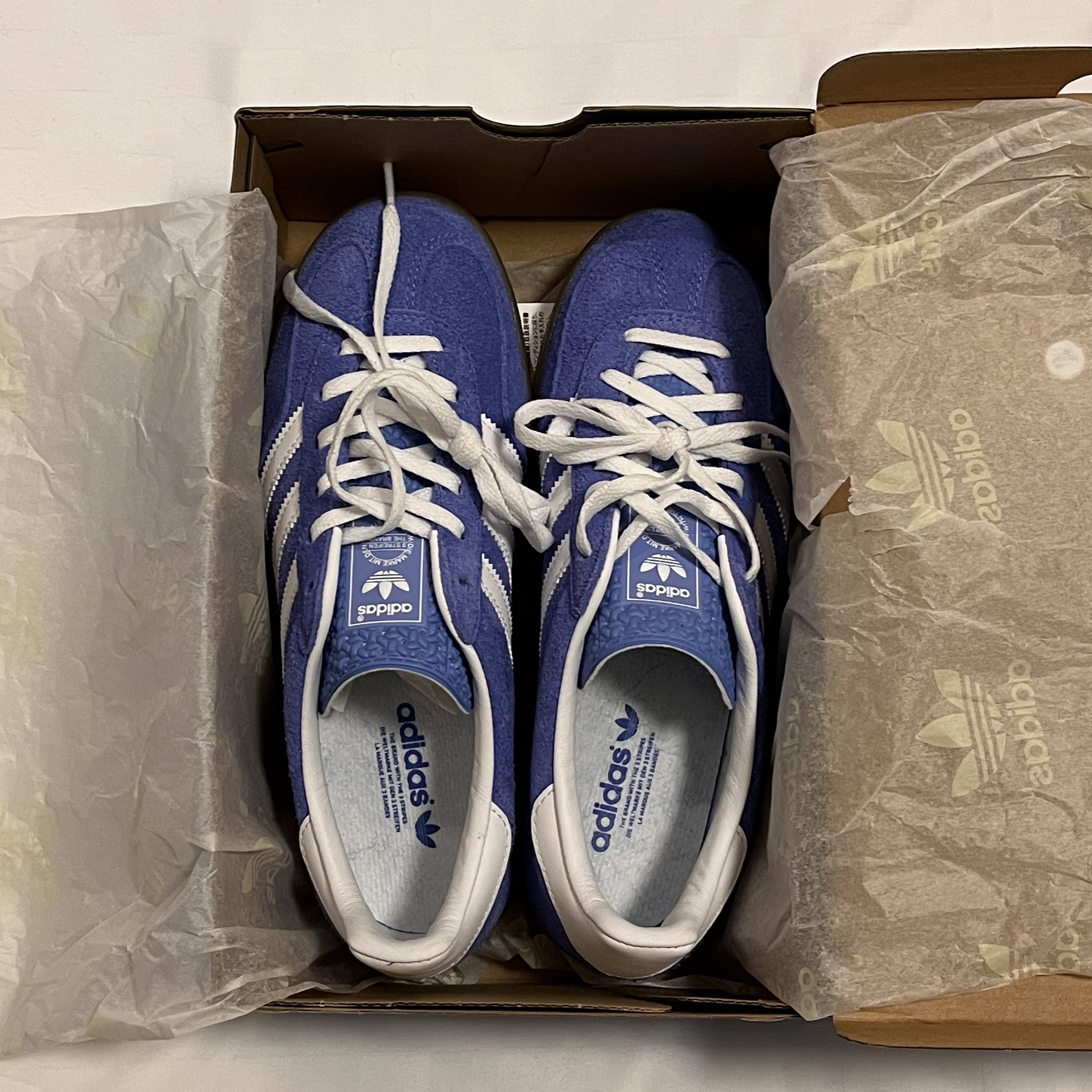 (W) Adidas Gazelle Indoor Blue Fusion Cloud White 착용 스타일