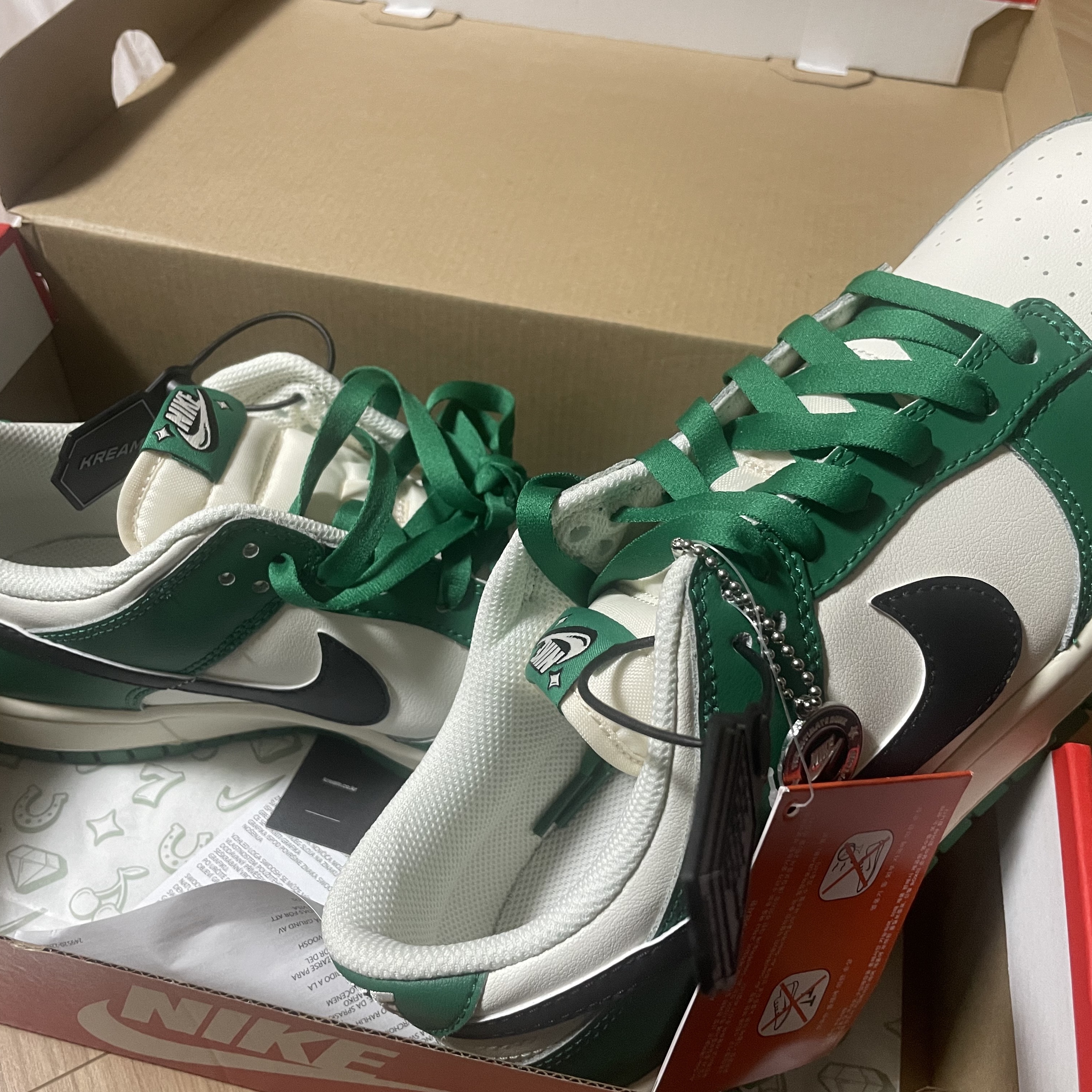 Nike Dunk Low Retro SE Jackpot Malachite 착용 스타일