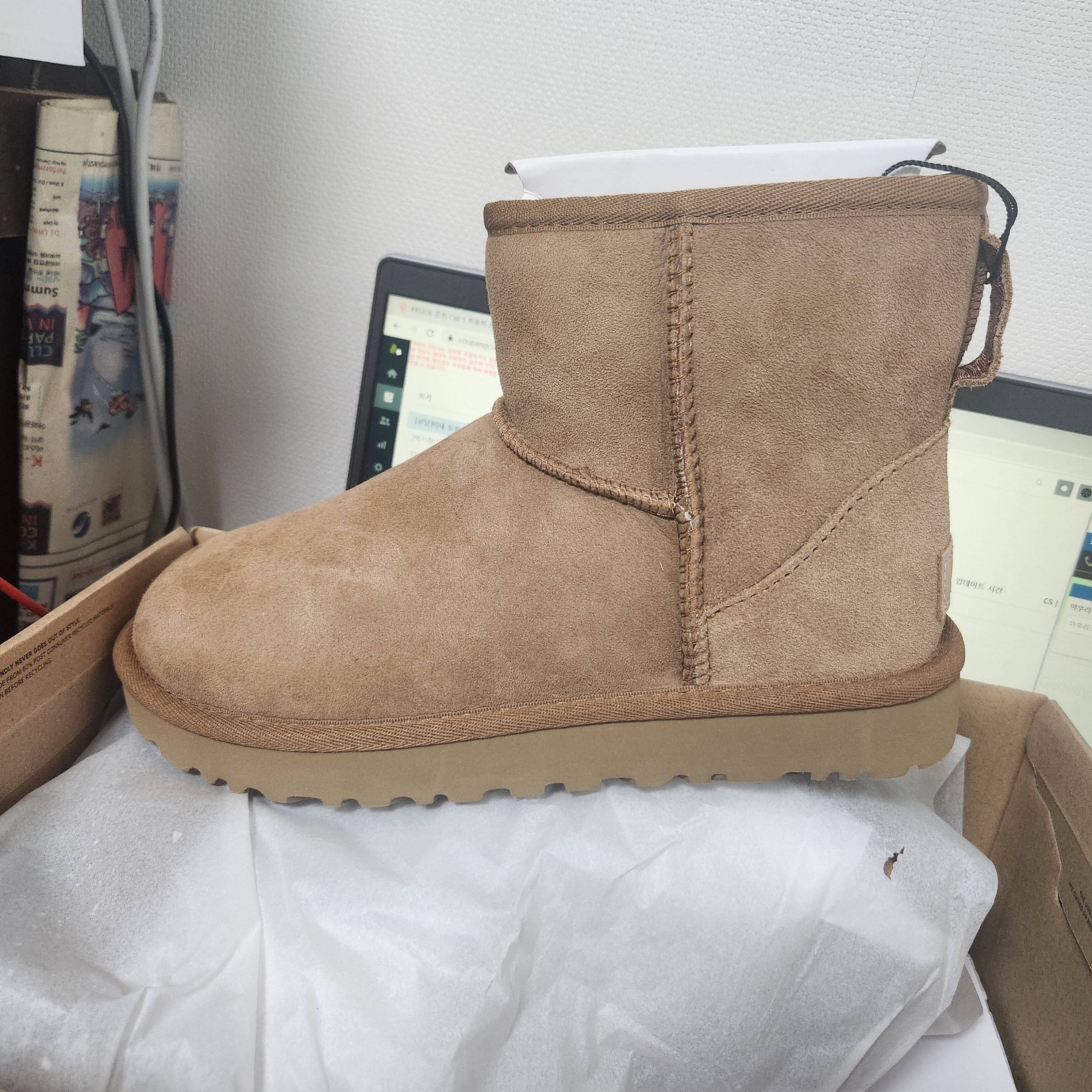 (W) UGG Classic Mini II Boots Chestnut 착용 스타일 - 1