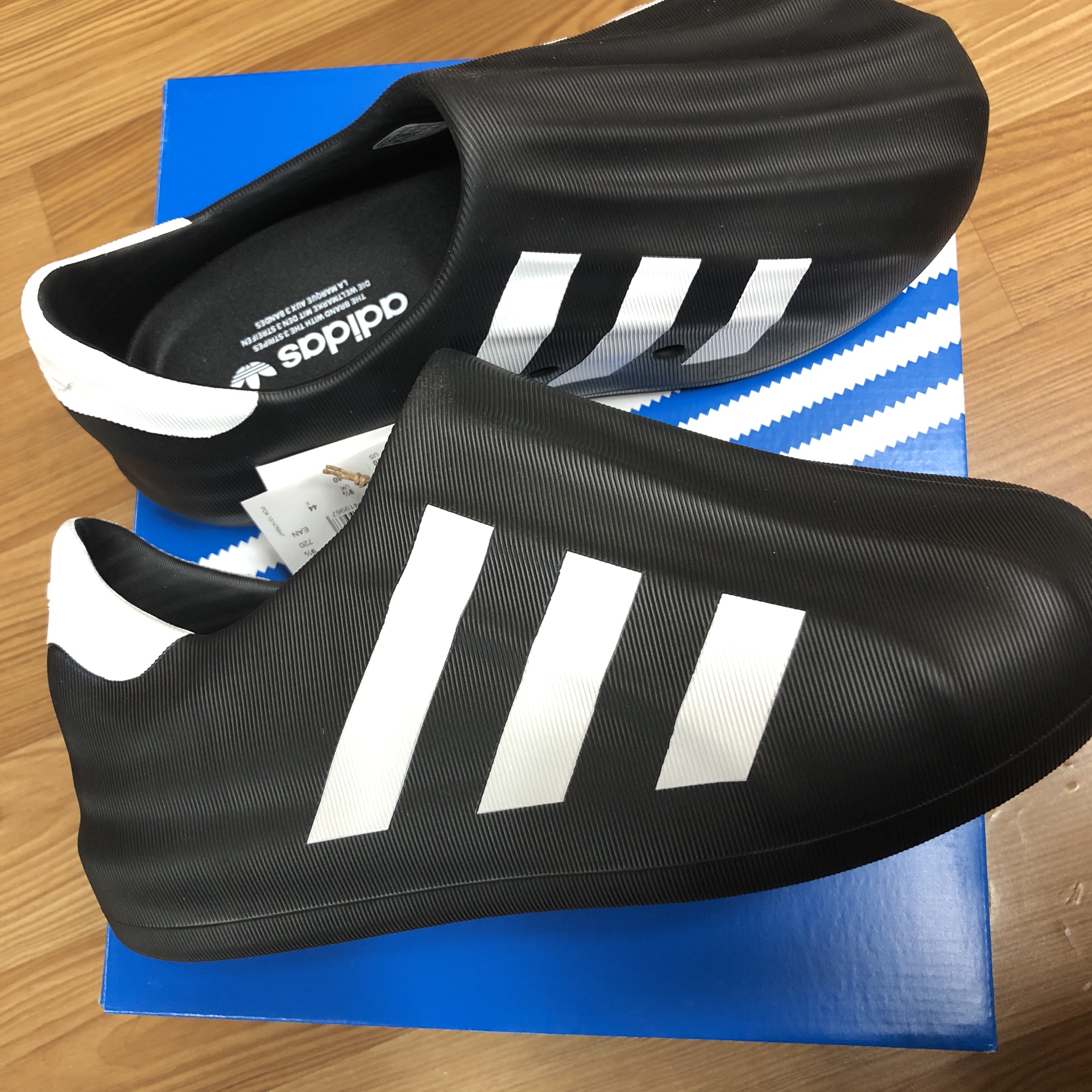 Adidas Adifom Superstar Core Black Cloud White 착용 스타일 - 2