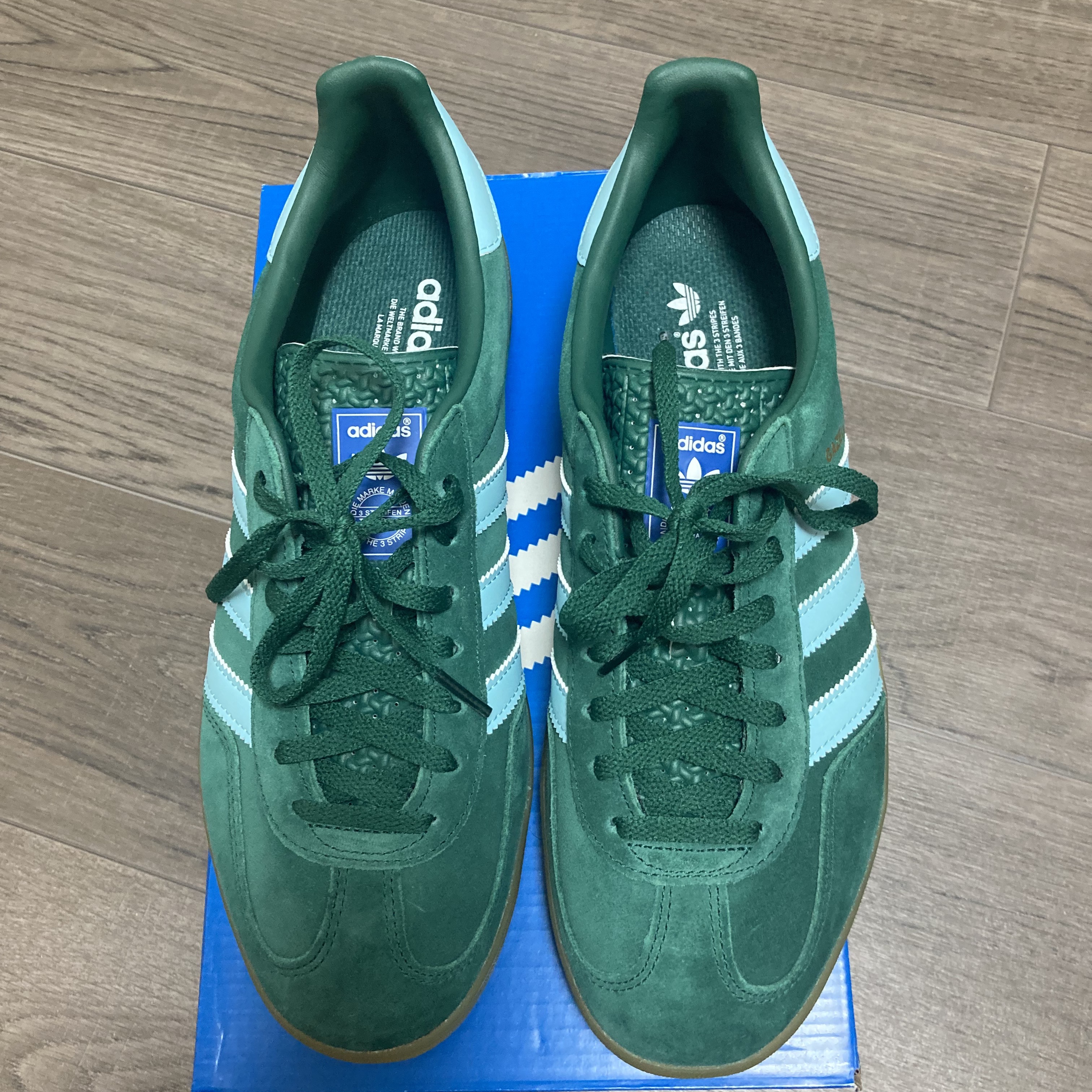 Adidas Gazelle Indoor Collegiate Green Hazy Sky 착용 스타일 - 2