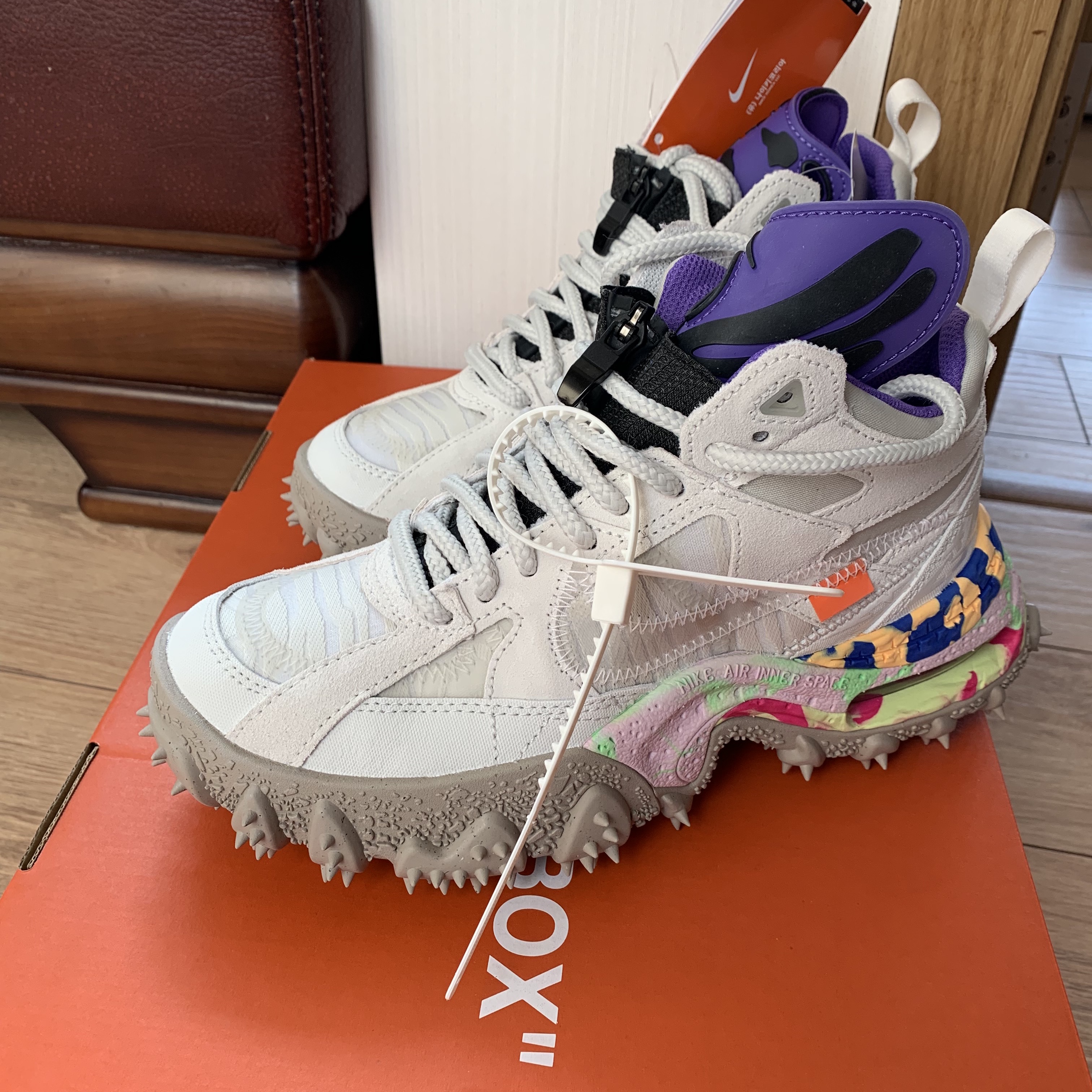 Nike x Off-White Terra Forma Summit White and Psychic Purple 착용 스타일 - 4