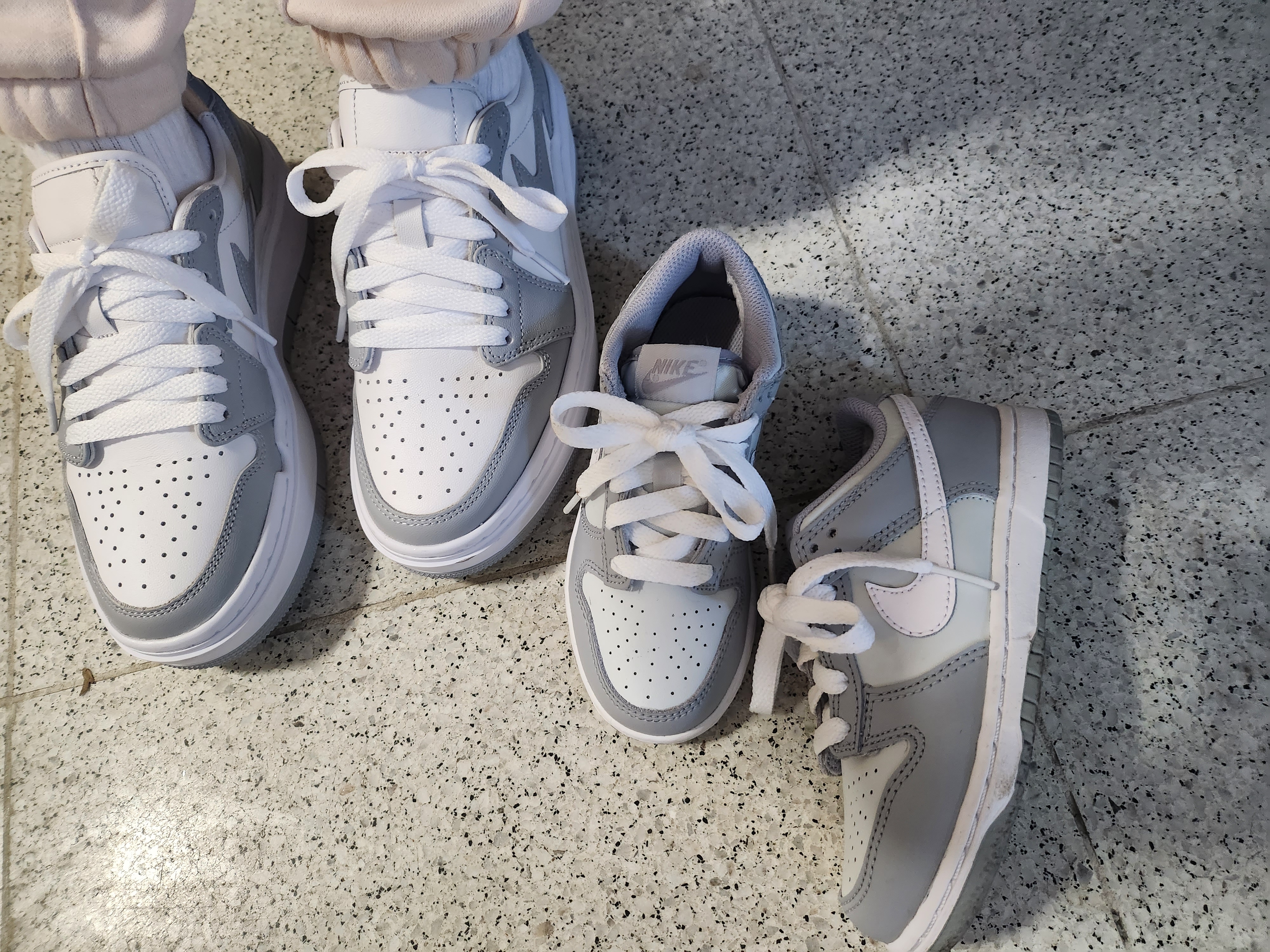 (W) Jordan 1 Elevate Low White and Wolf Grey, (PS) Nike Dunk Low Wolf Grey 착용 스타일