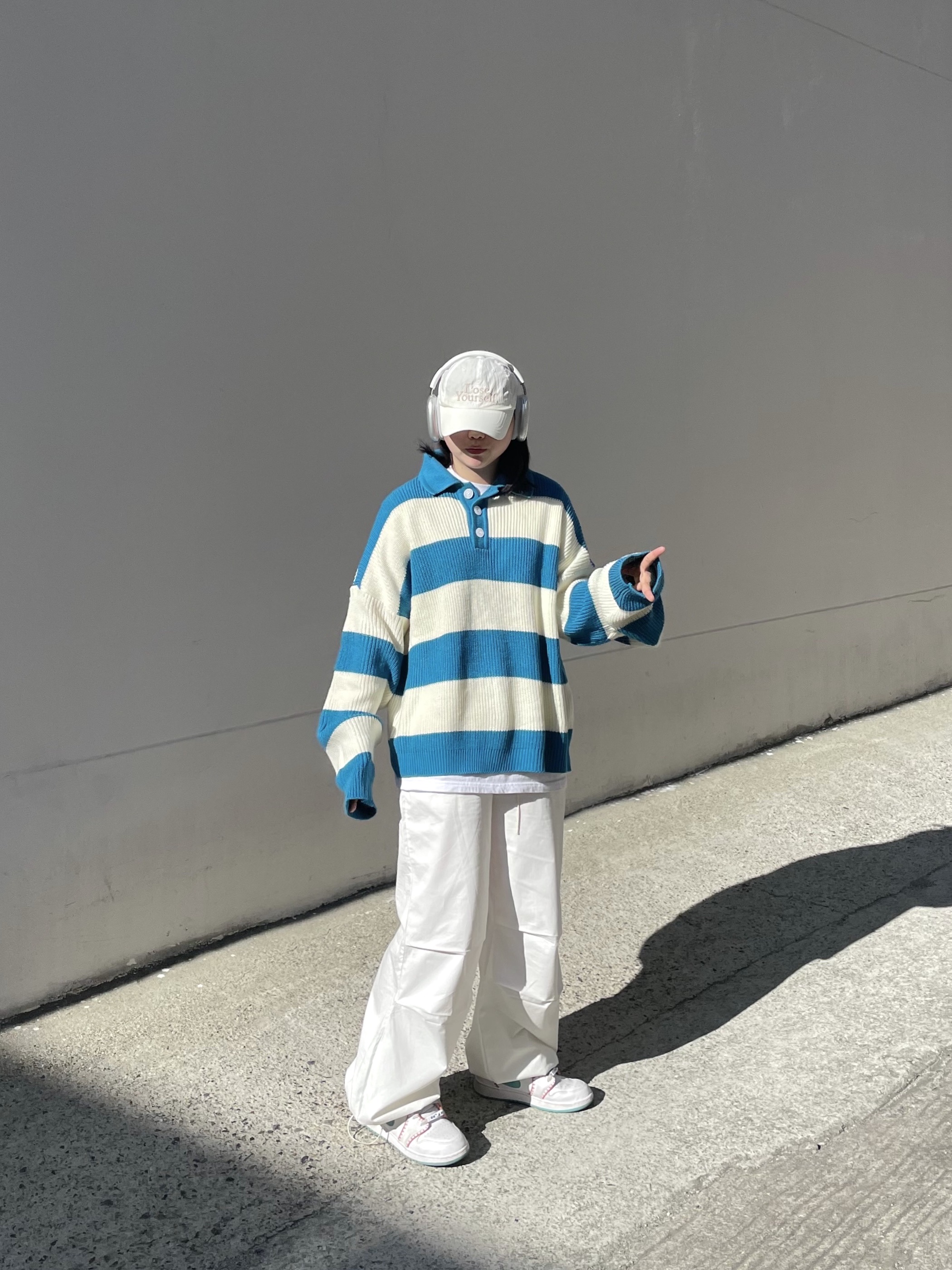 (GS) Jordan 1 Mid SE White Washed Teal, Apple AirPods Max Lightning Silver (Korean Ver.) 착용 스타일 - 2
