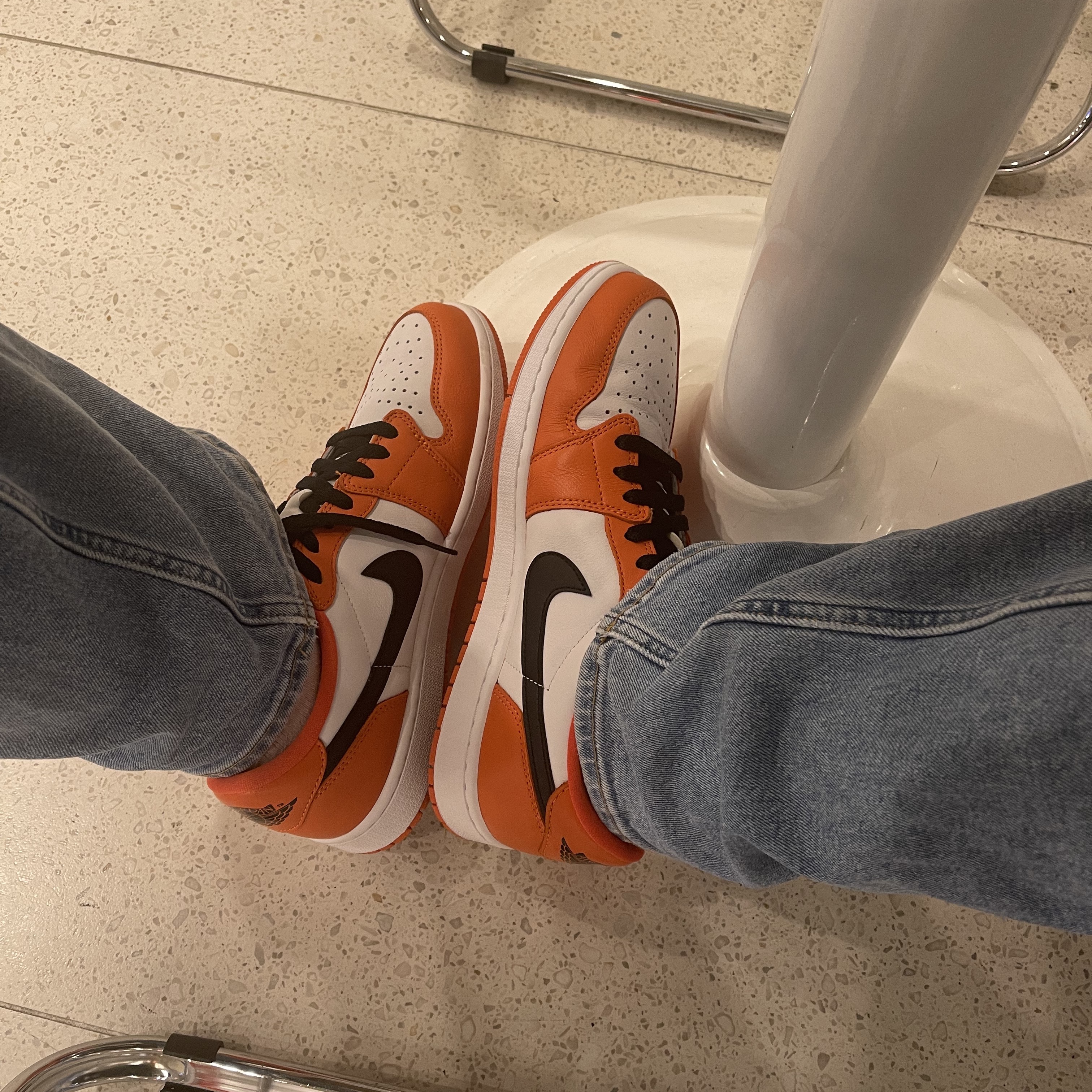Jordan 1 Low OG Starfish 착용 스타일