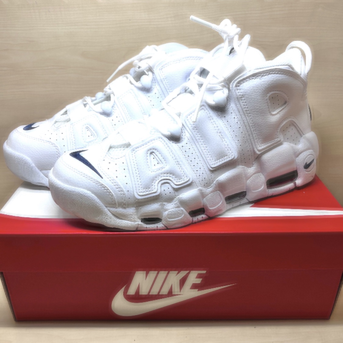 Nike Air More Uptempo 96 White Midnight Navy 착용 스타일